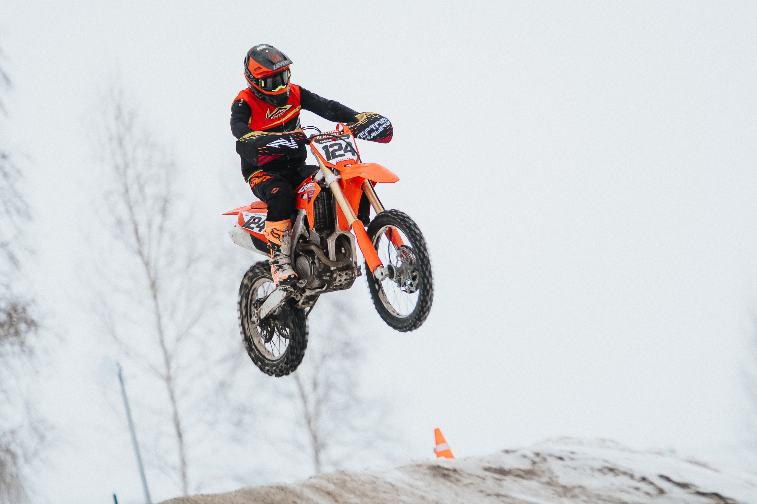 29.12.2024 — Праздничная тренировка на мотоциклетной трассе Люскус. Репортажный фотограф в Кемерово