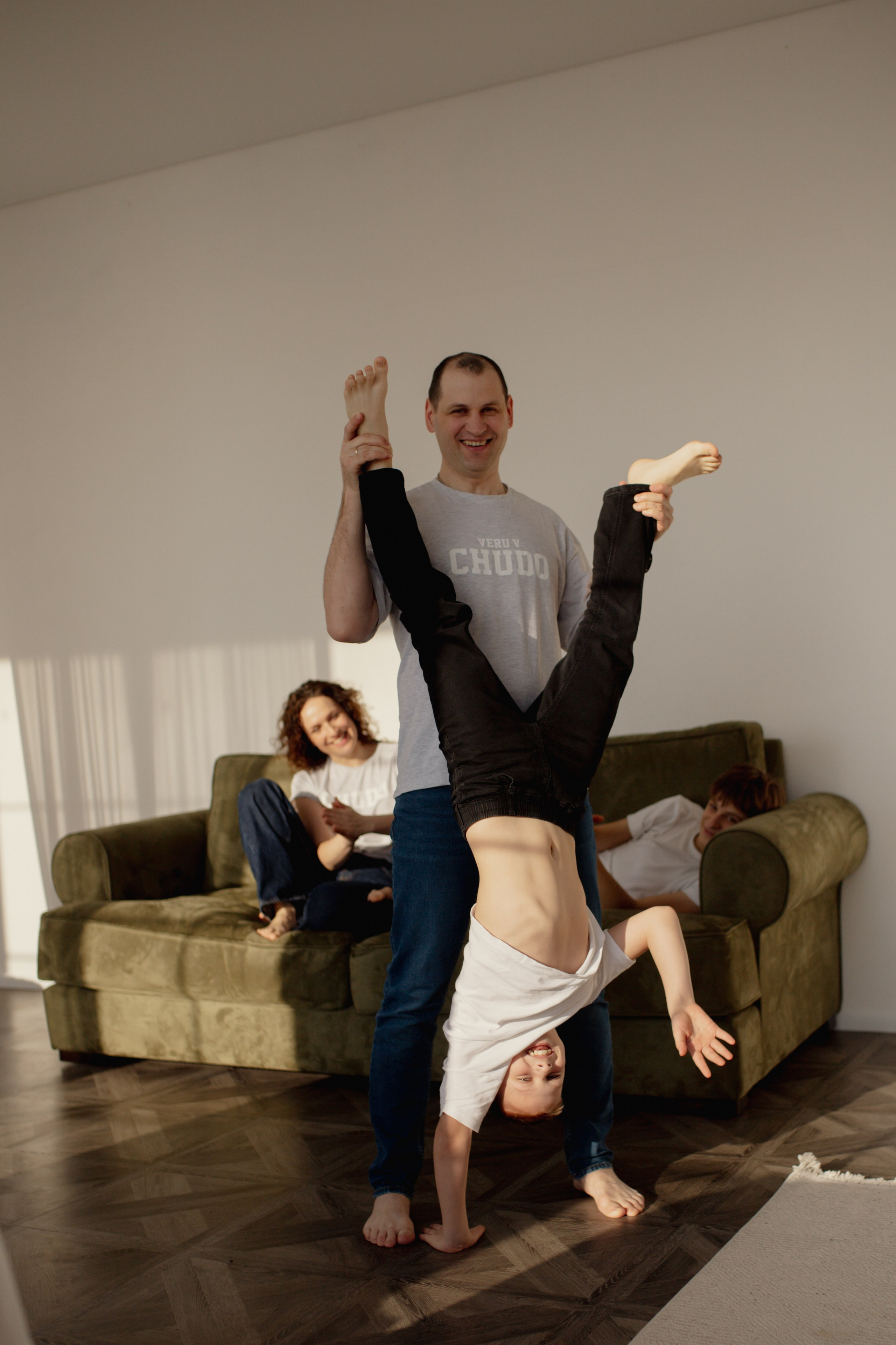 Александр и семья. Фотограф Анастасия Евсеева |Белгород