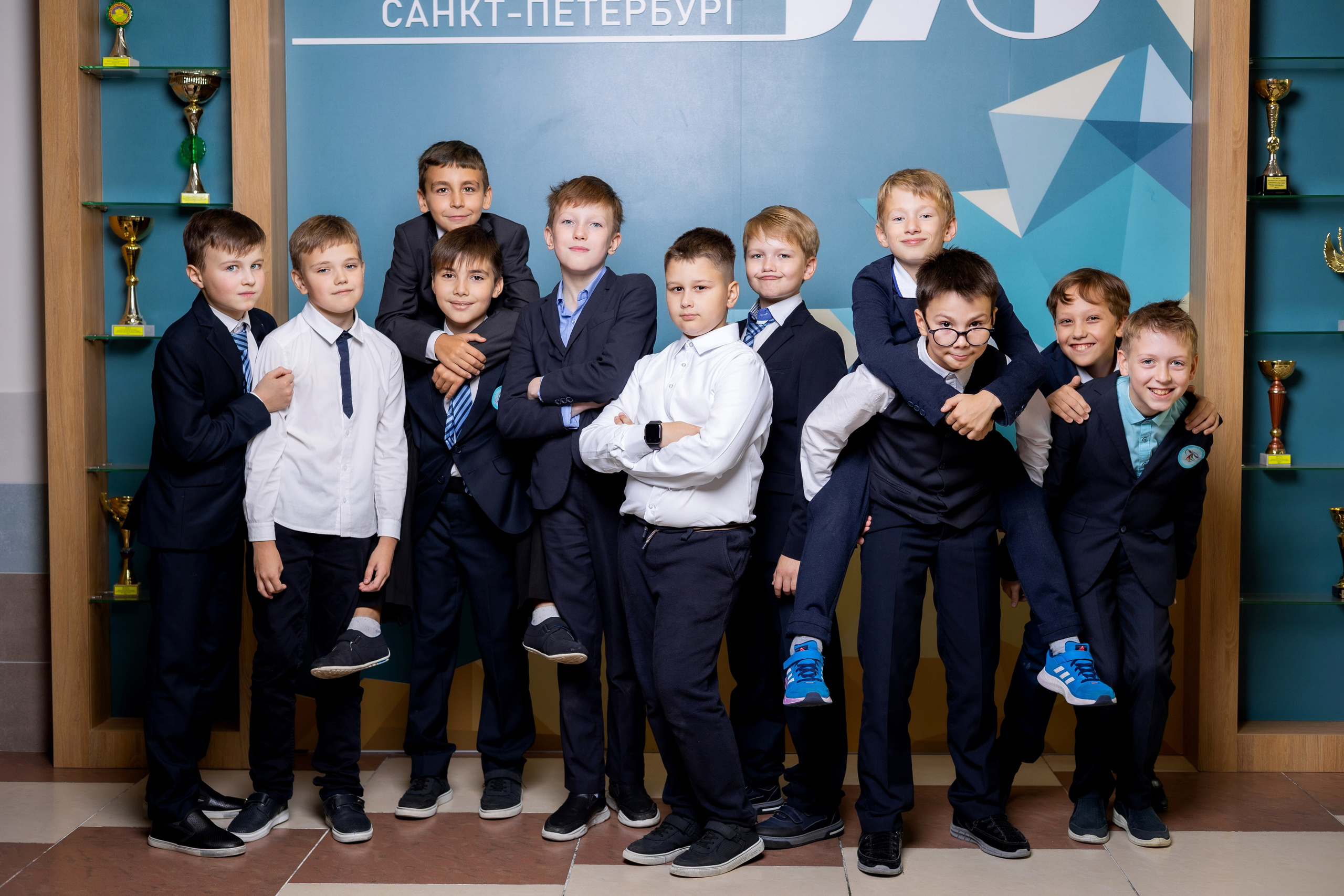 Школа 375 — 4 класс. Выпускные альбомы. Школьный и семейный фотограф Виктория Игнатьева