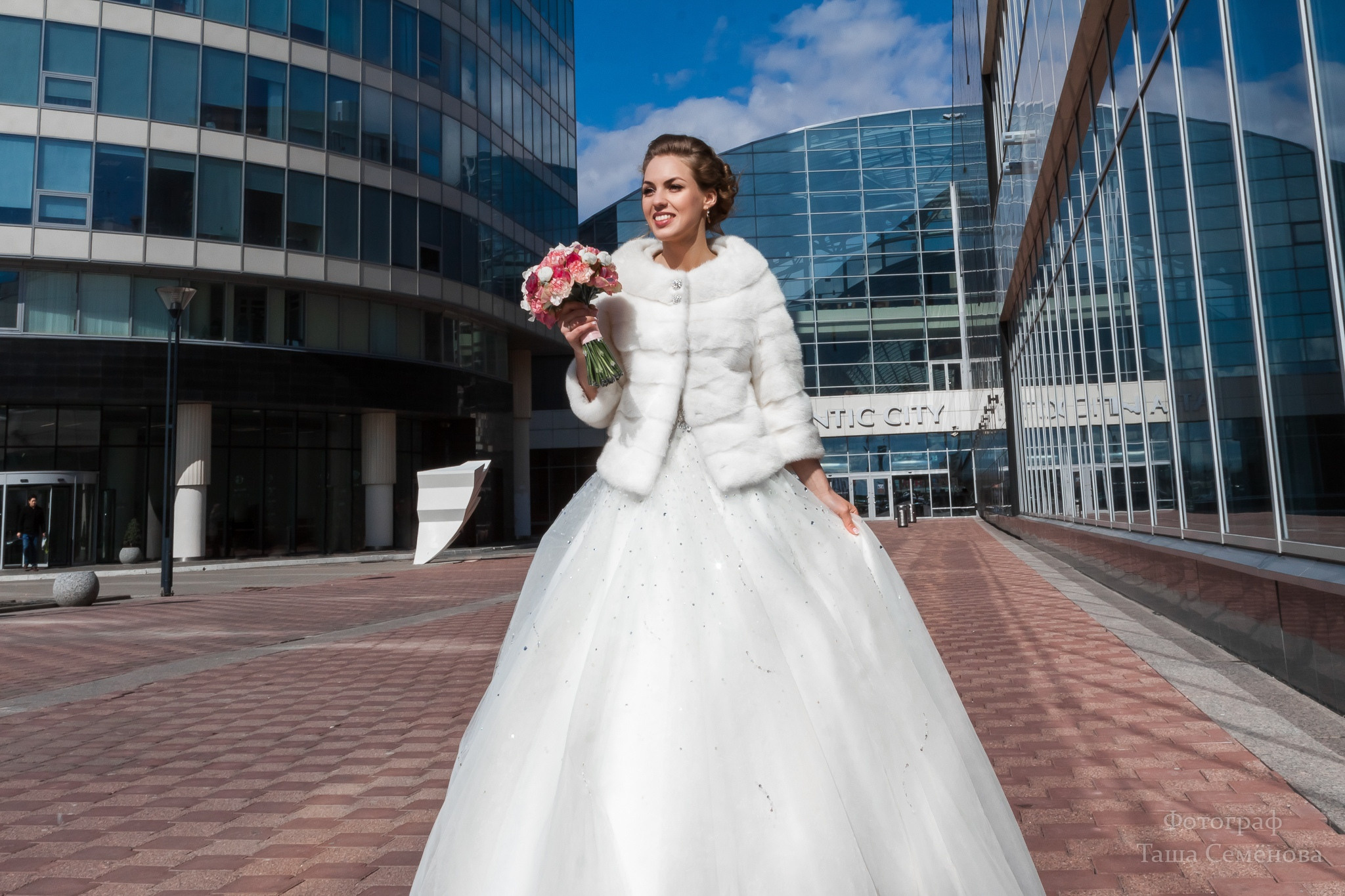 Летняя свадебная фотосъемка в СПб. Семейный и свадебный фотограф в Санкт-Петербурге Таша Семёнова