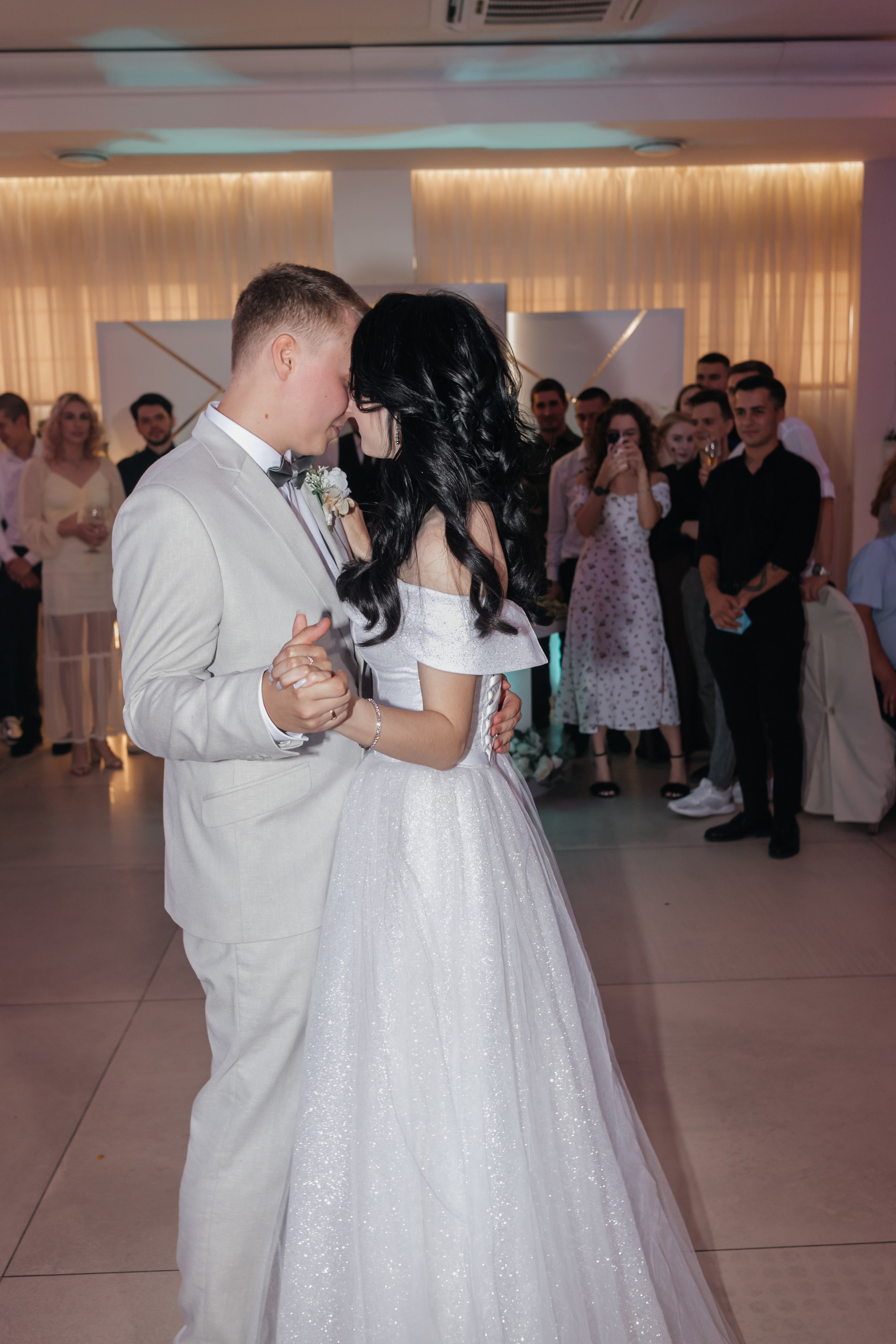 Полный день для пары Татьяны и Максима в ресторане План Б. Свадебный фотограф и фотограф Love-Store в Нижнем Новгороде Анастасия