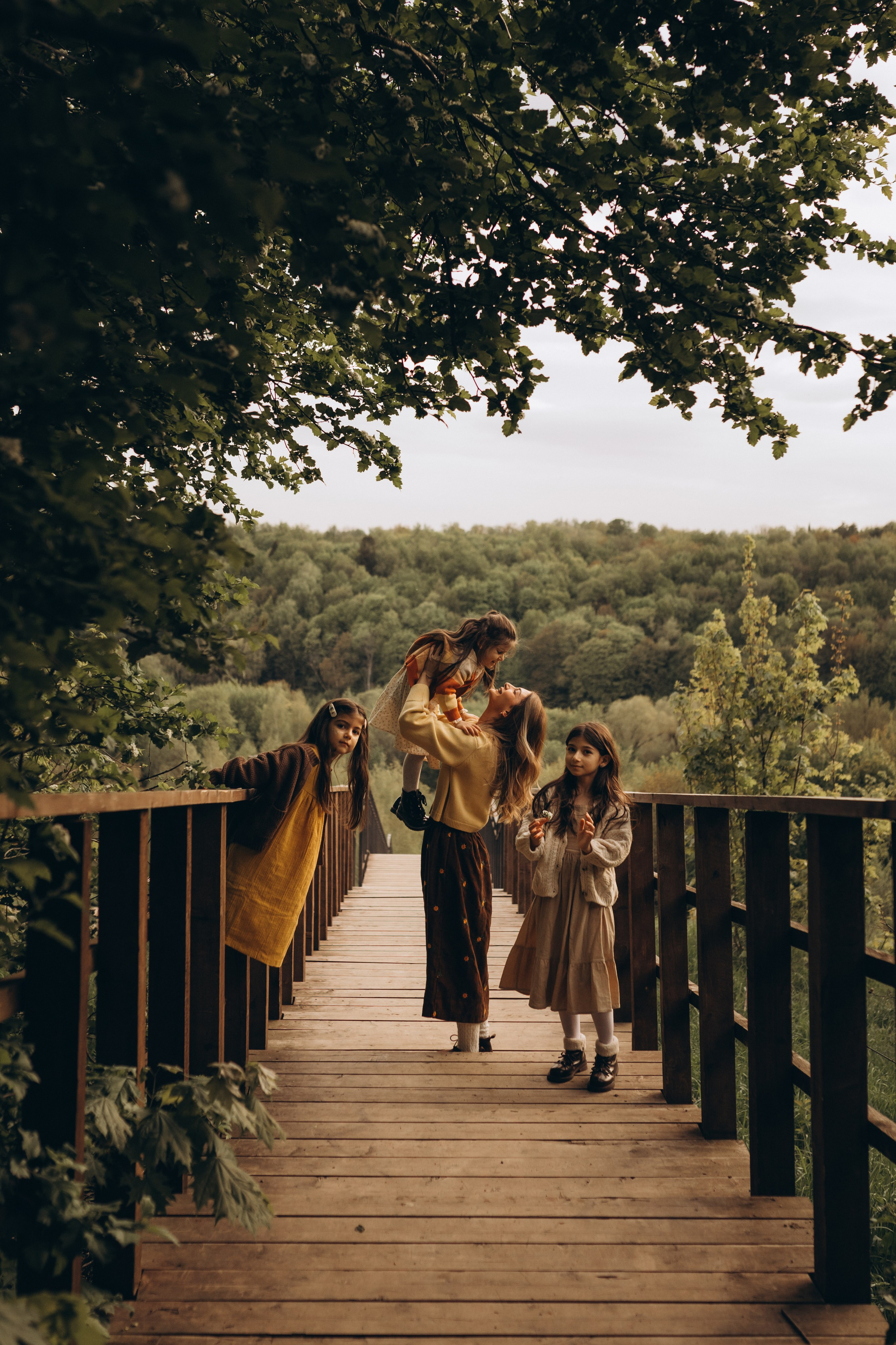 Сюзанна, Милана, Анна и Мая. Семейный фотограф Москва Наврузова Дарья