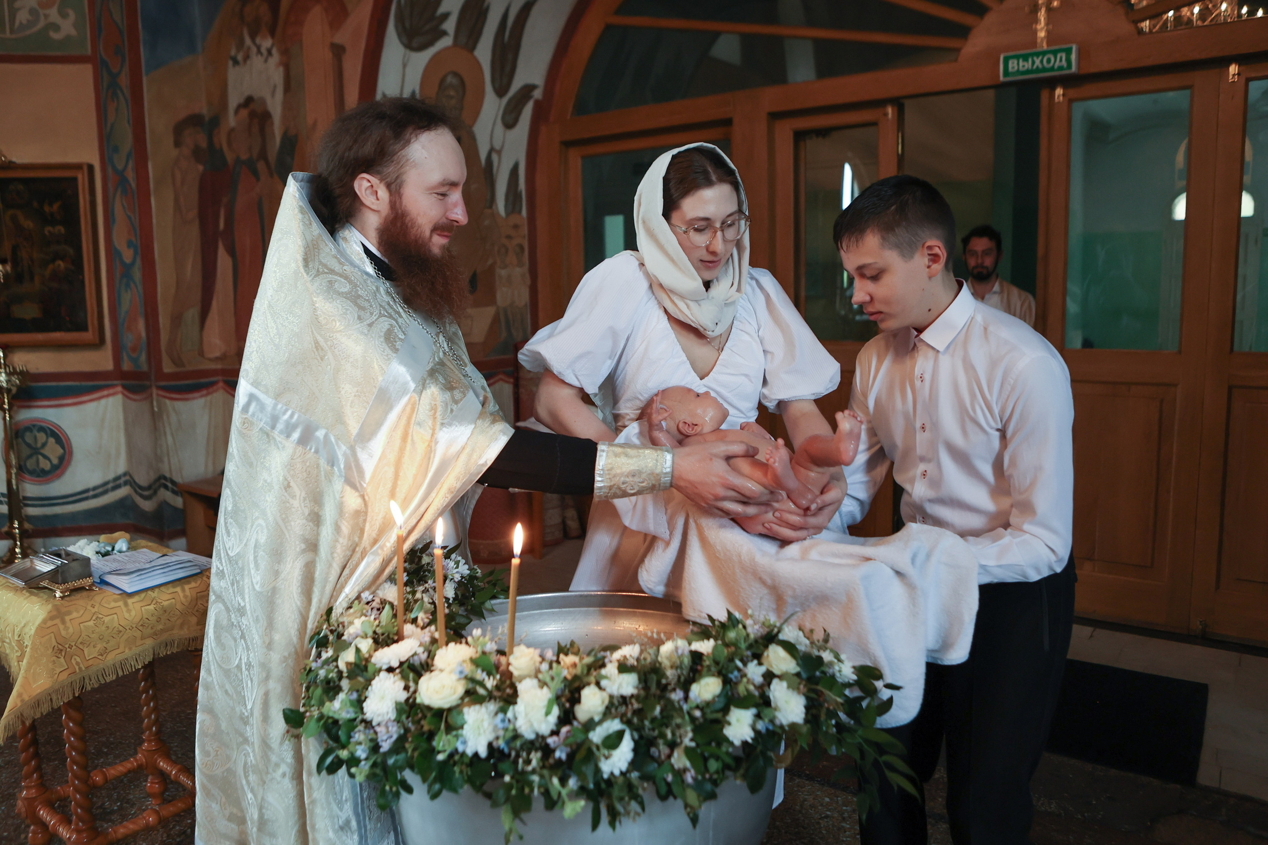 Крещение, Свято-Троицкая Сергиева Лавра. Фотограф новорожденных. Детский и семейный фотограф Марьяна Юдина
