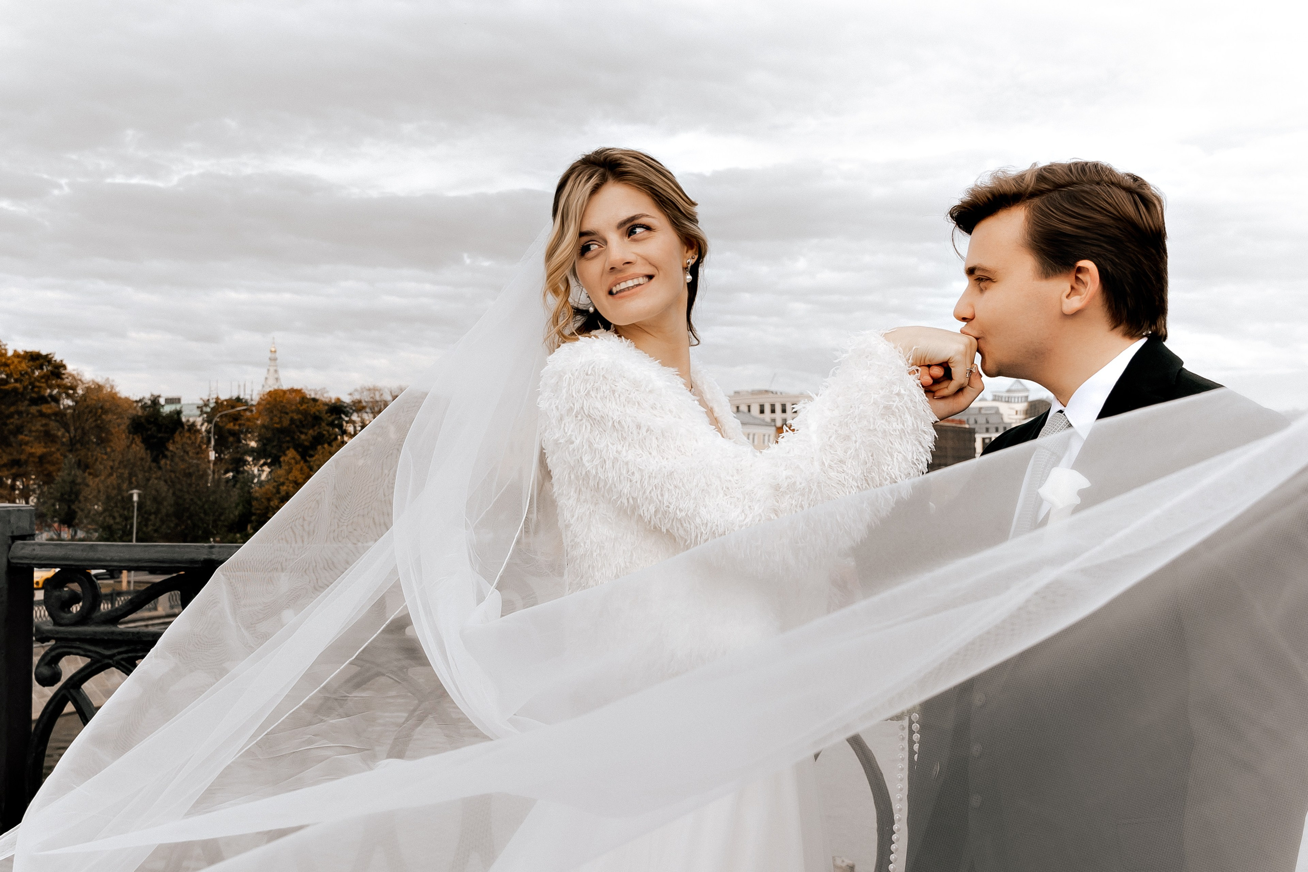 Свадьба «Парк Горького» Артём-Юлия. Свадебный/Портретный фотограф снимаю в Москве