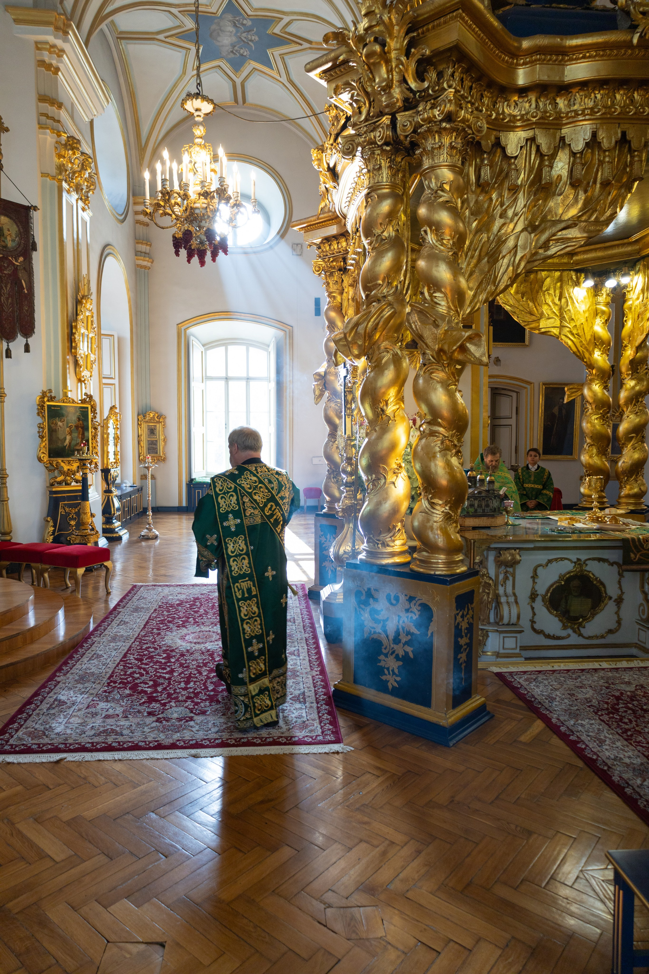 Неделя 16-я по Пятидесятнице, по Воздвижении. Глас 7-й. Попразднство Воздвижения Креста. Вмч. Никиты. НИКОЛО-БОГОЯВЛЕНСКИЙ МОРСКОЙ СОБОР