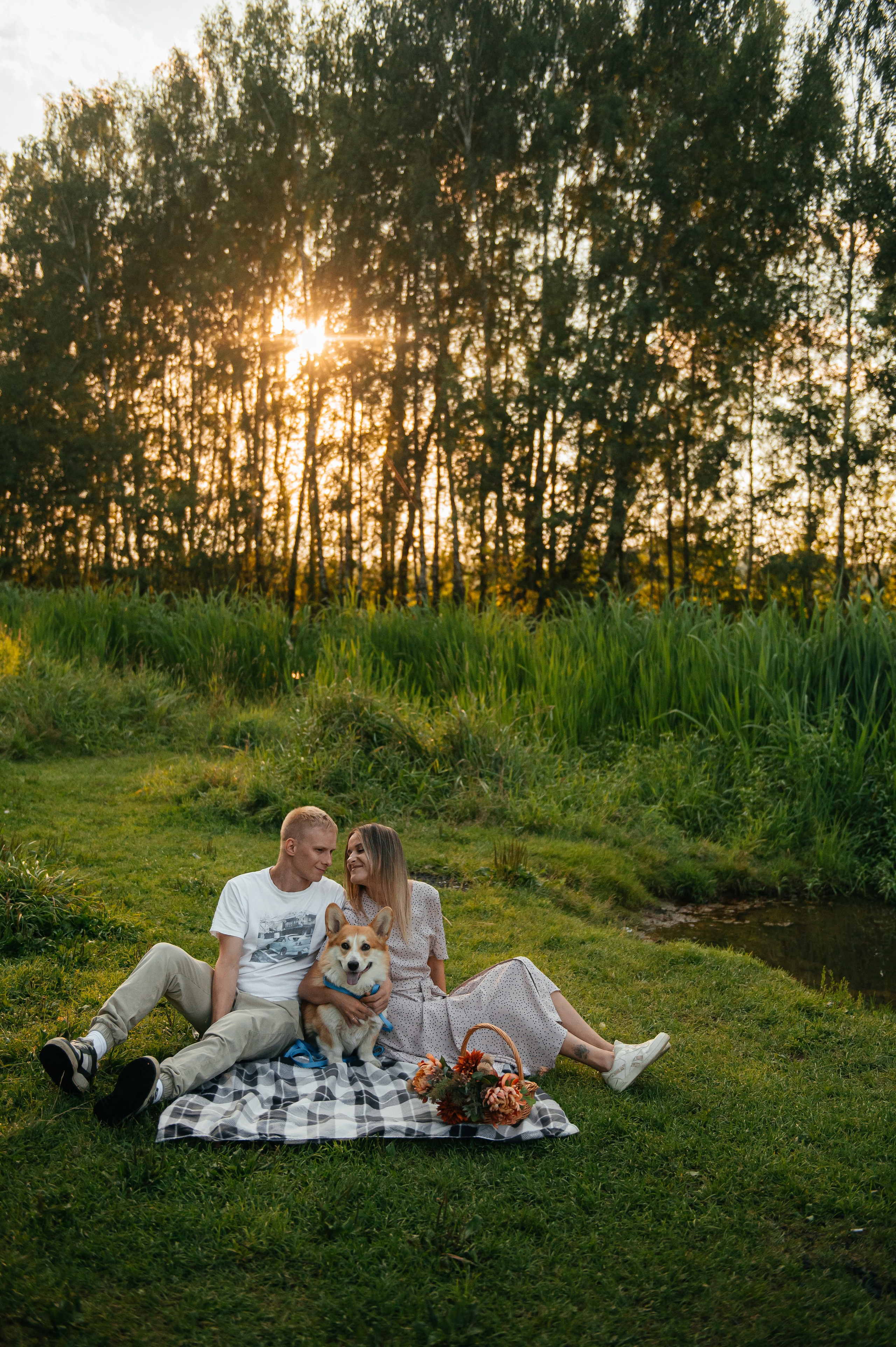 Даша, Стас и вельш корги Бен (Королёв, 2024). Анна Пушина, фотограф, Москва, Королев, Пушкино