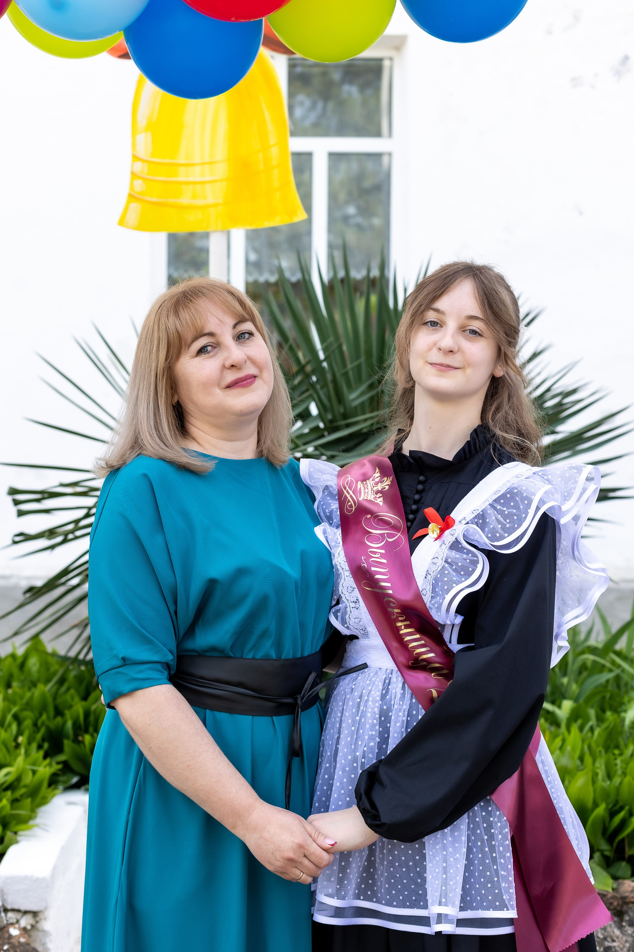 Последний звонок. Выпускные альбомы Майкоп, Краснодар Елена Золотарева