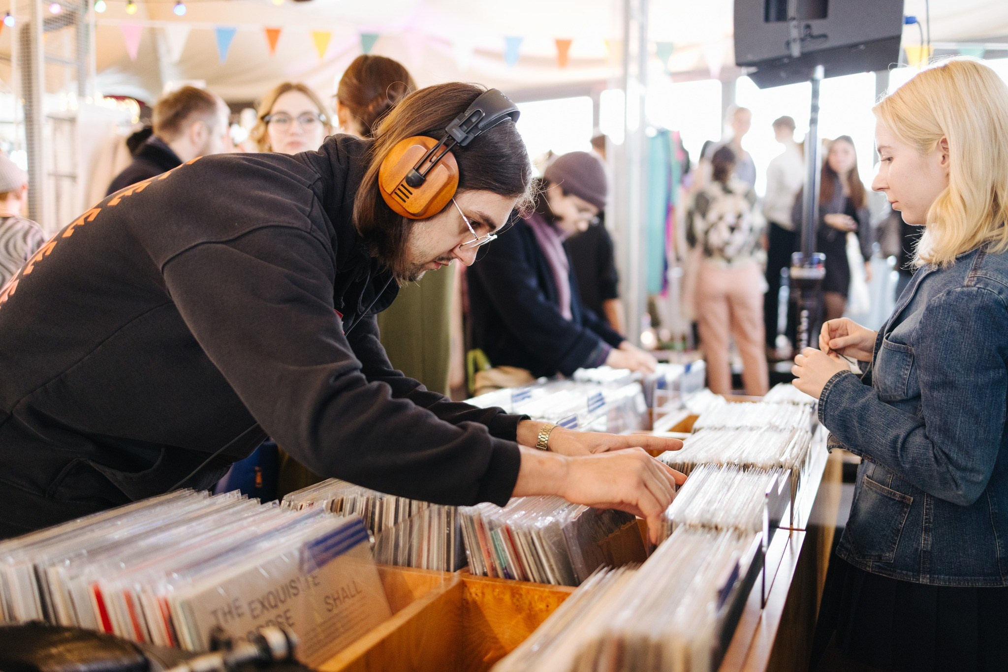 21–22 октября 2023 в Универмаге «Цветной» / фото Валерий Белобеев. Фотоотчеты «Ламбада-маркета»