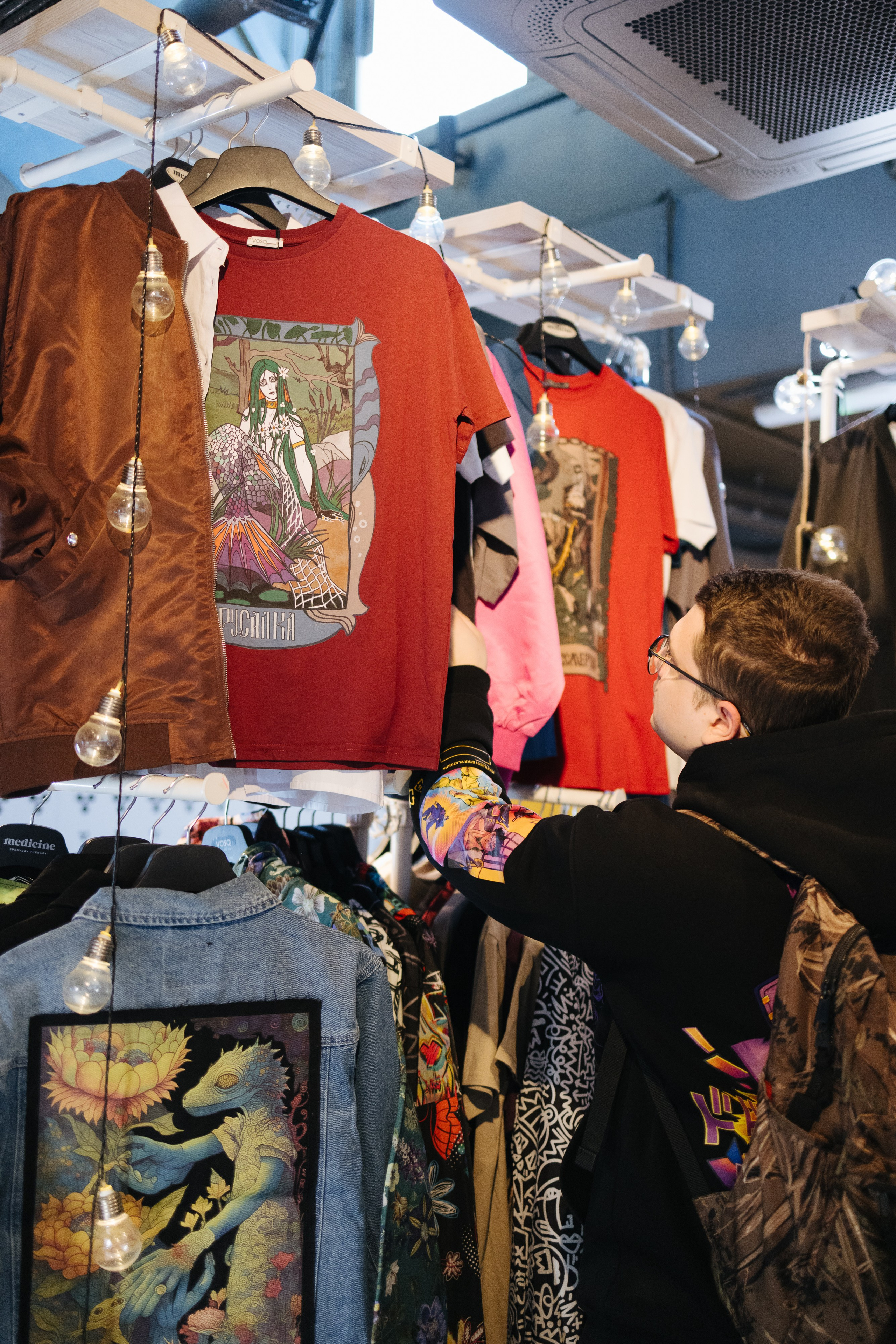 7–8 марта 2025 в пространстве «Три вокзала. Депо» / День 2 / фото Валерий Белобеев. Фотоотчеты «Ламбада-маркета»