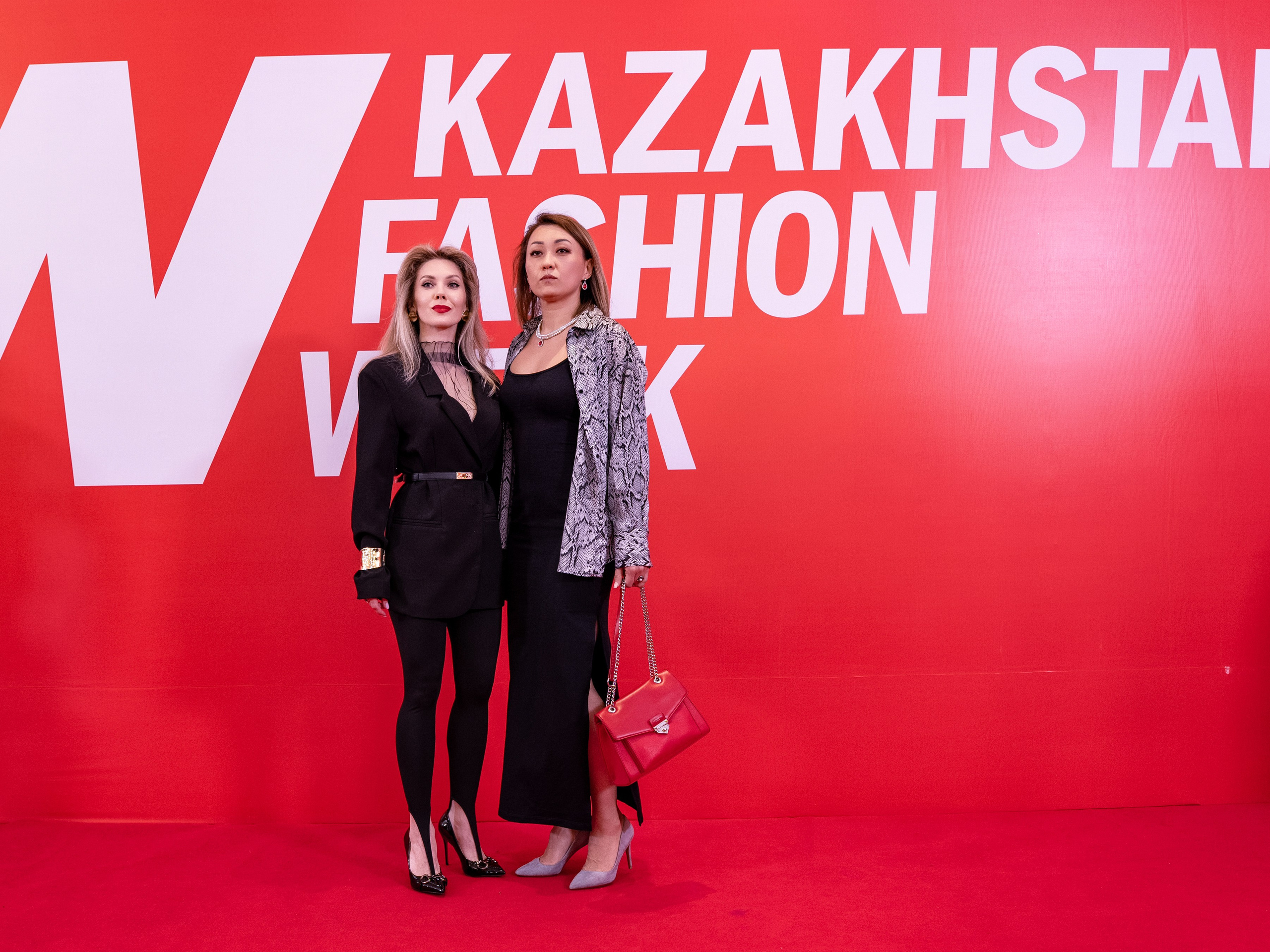 Backstage Day 1. Сайт Алматинского НЮ АРТ, будуар и фэшн фотографа Дениса Карпенко