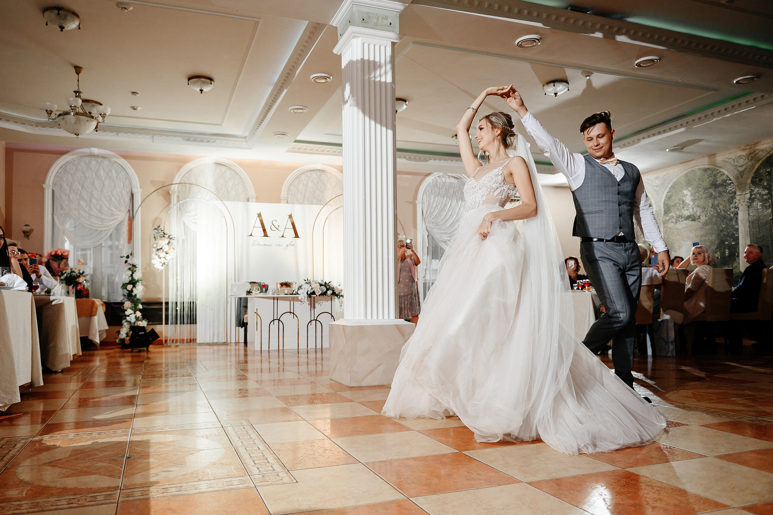 Александр и Анастасия. Zhulanovilya