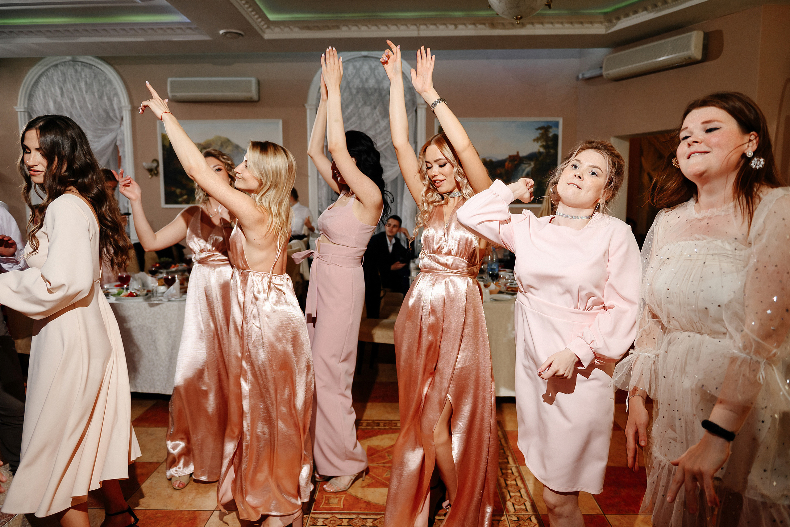 Александр и Анастасия. Zhulanovilya