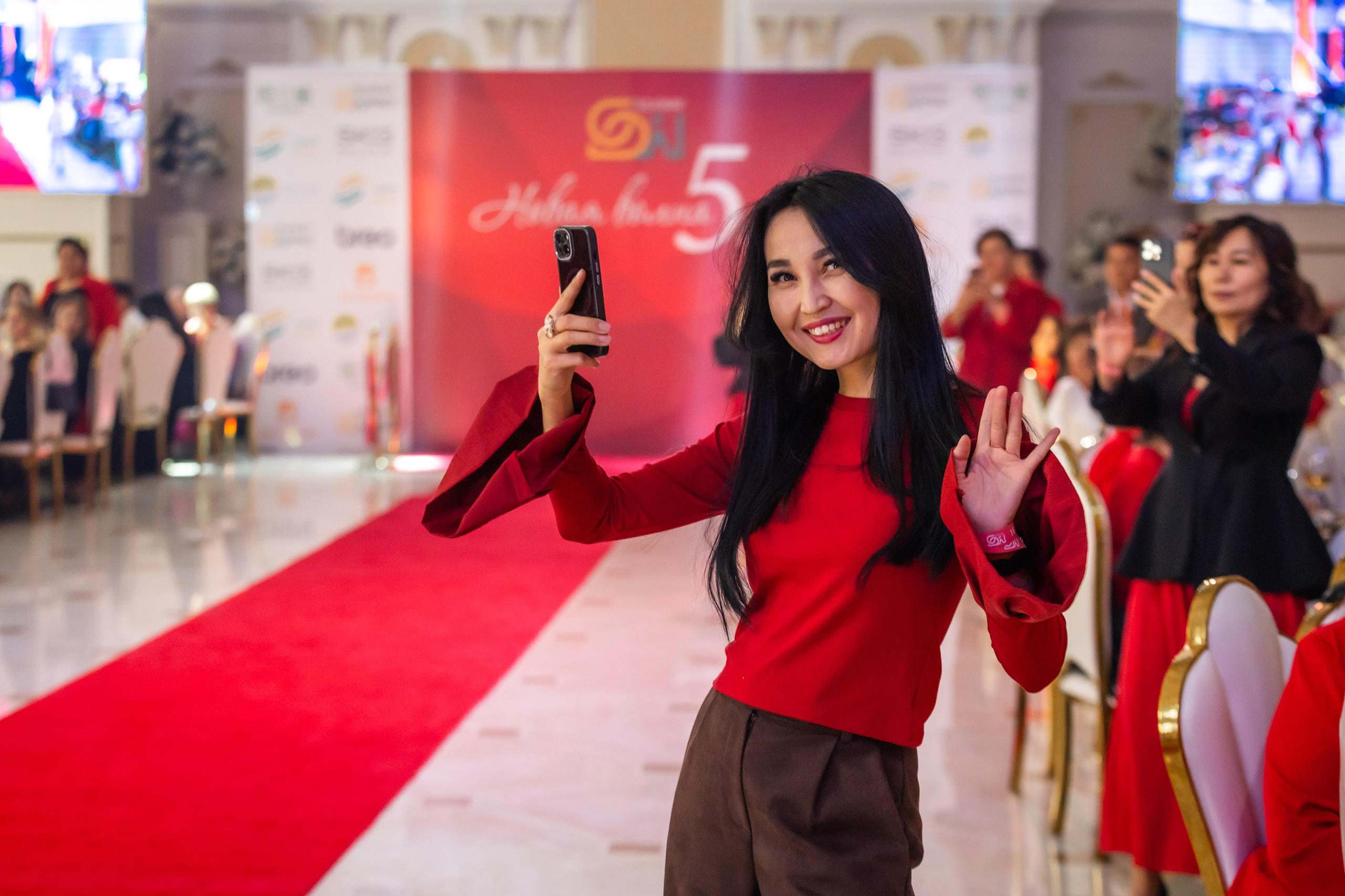 Фотосъемка мероприятия Юбилей компании SilkWay в Алматы. Коммерческий и репортажный фотограф в Алматы — Jora Abramov