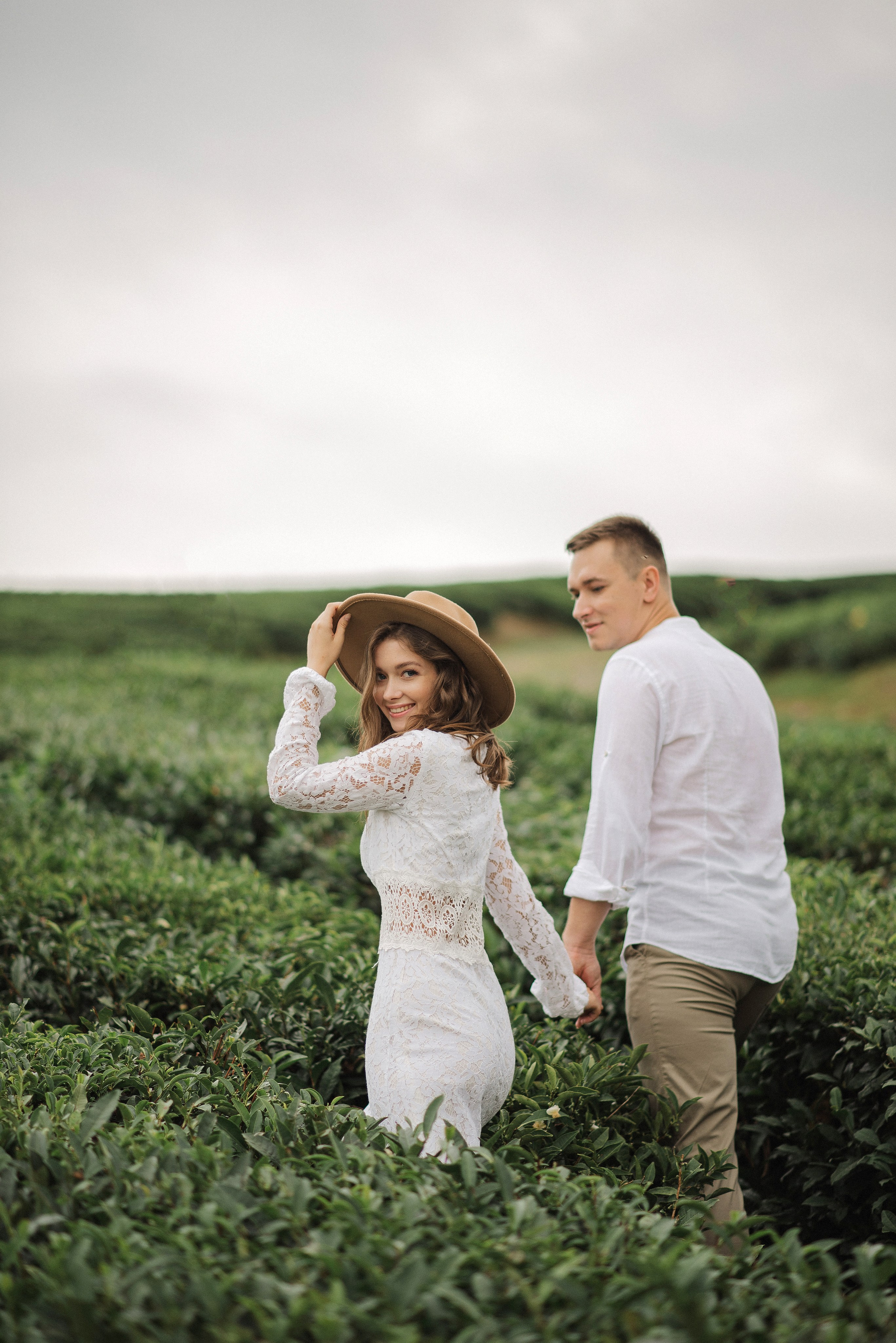 LoveStory на чайных плантациях. Ваш личный фотограф в Пскове Анаис Рамирез