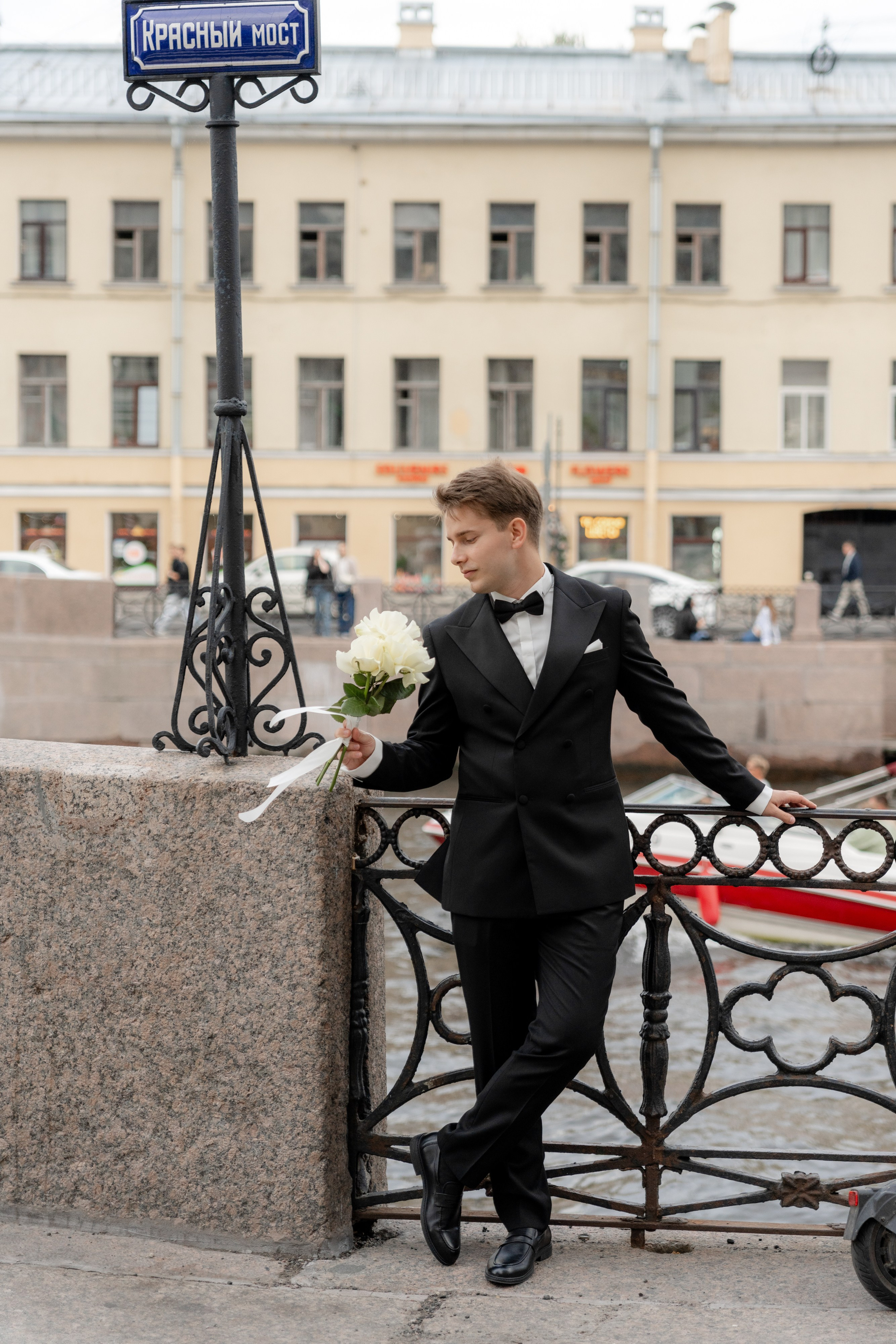 Свадебная съемка на закате. Свадебный фотограф Александр Невский в Санкт-Петербурге