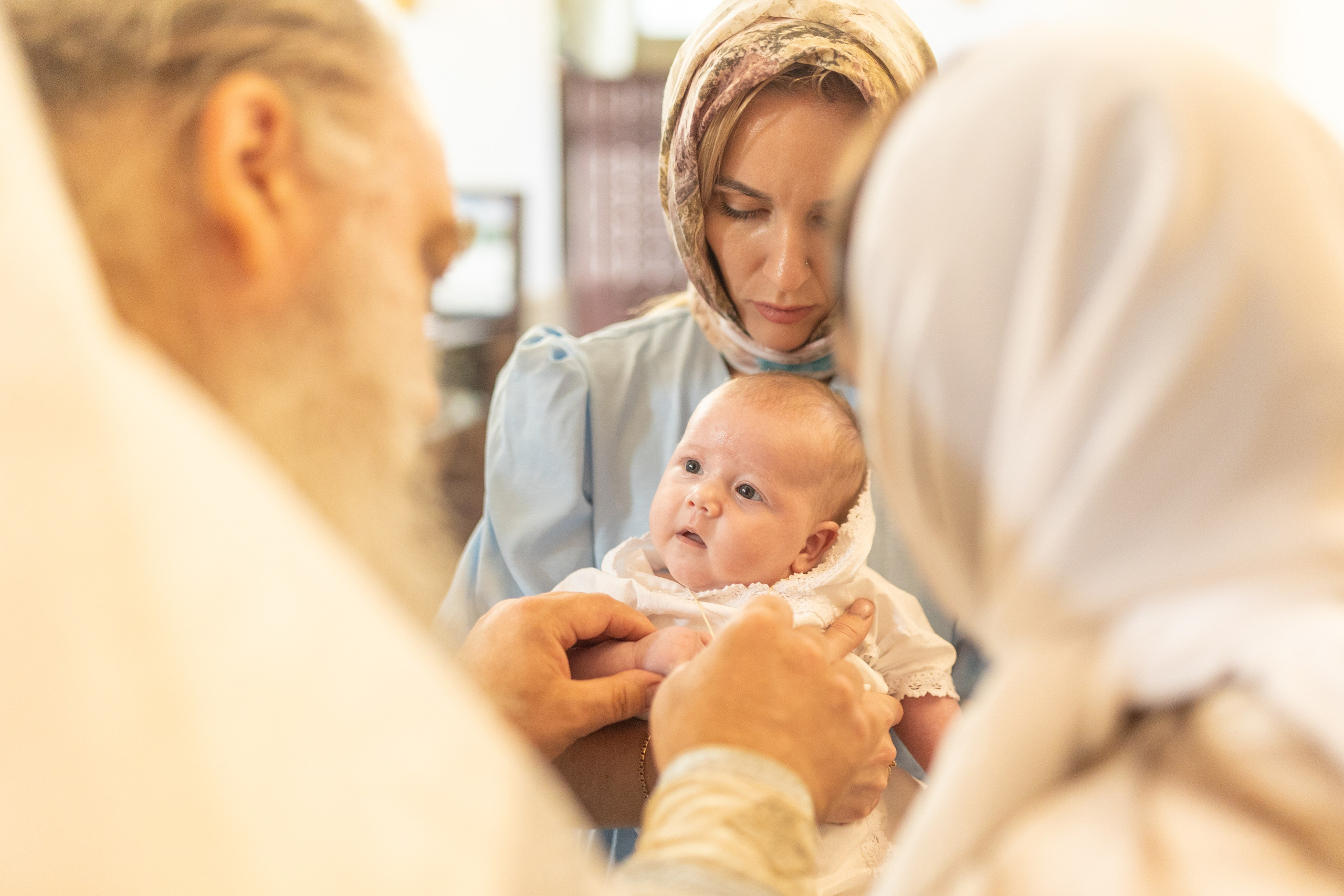 Крещение, Храм во имя Всемилостивого Спаса (на Звёздочке). Фотограф новорожденных. Детский и семейный фотограф Марьяна Юдина