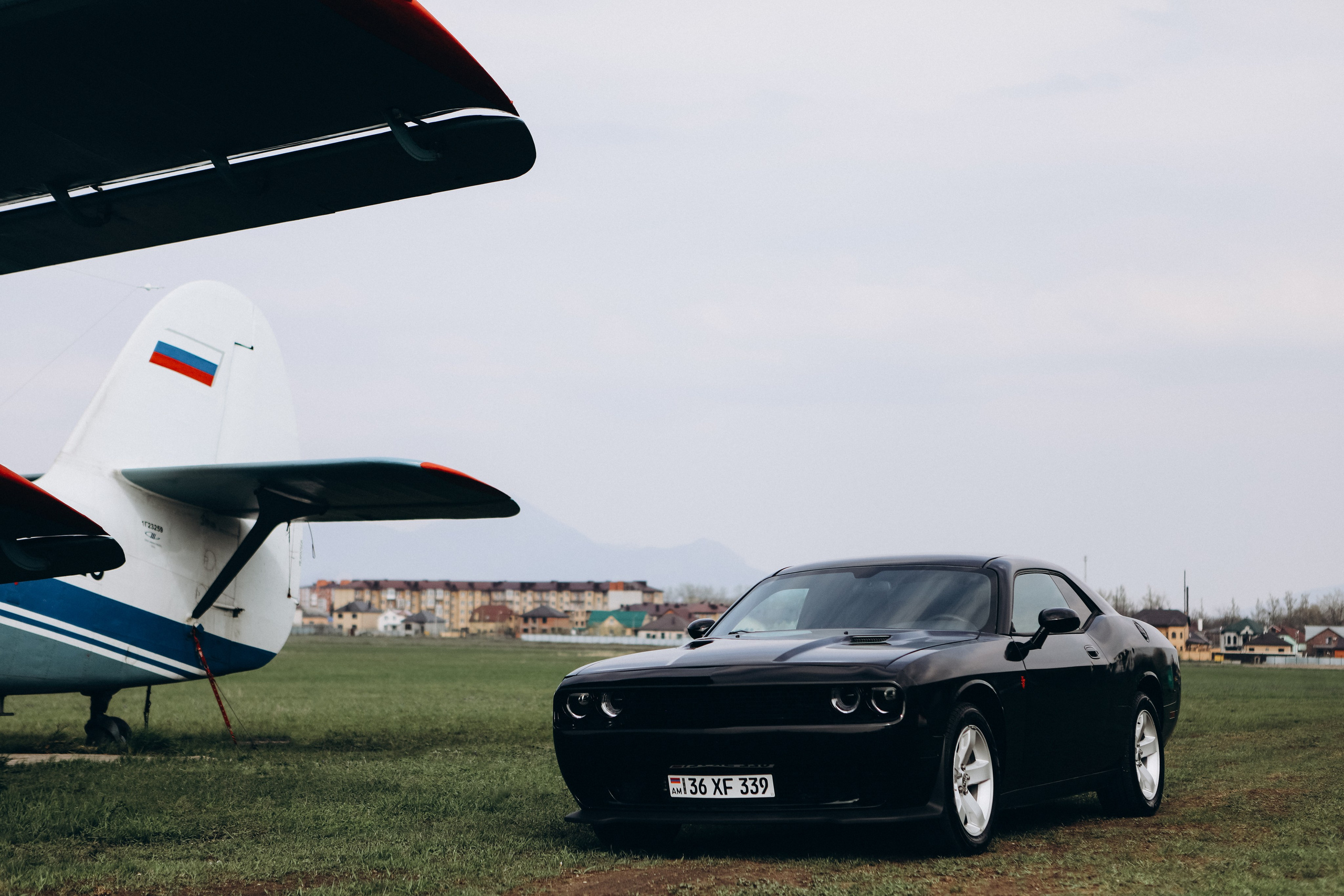 Dodge Challenger SRT Demon. Свадебный и портретный фотограф в Пятигорске, КМВ — Власова Юля