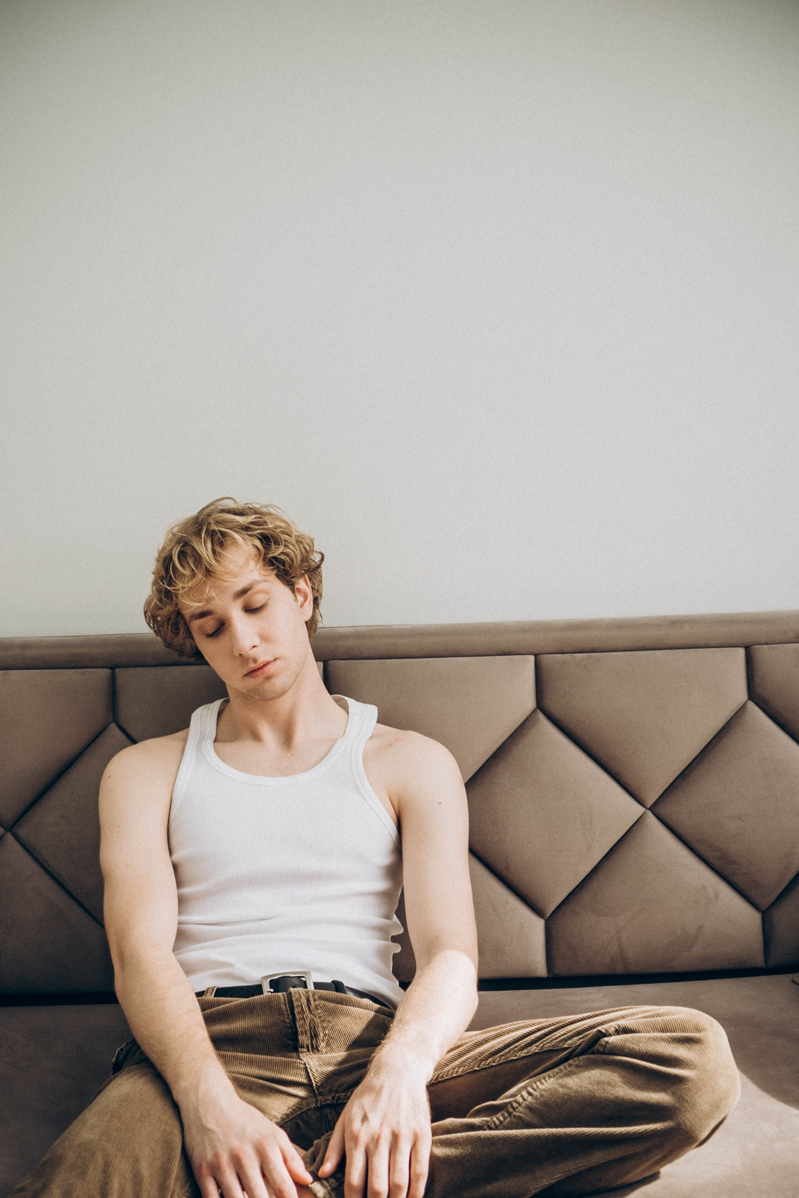 СВАДЕБНАЯ СЬЕМКА В ОТЕЛЕ. СБОРЫ ЖЕНИХА И НЕВЕСТЫ И ТАКЖЕ ТОР И ПОДГОТОВКА К ПРОГУЛКЕ. Профессиональный фотограф, Санкт-Петербург — Виктория Богомолова