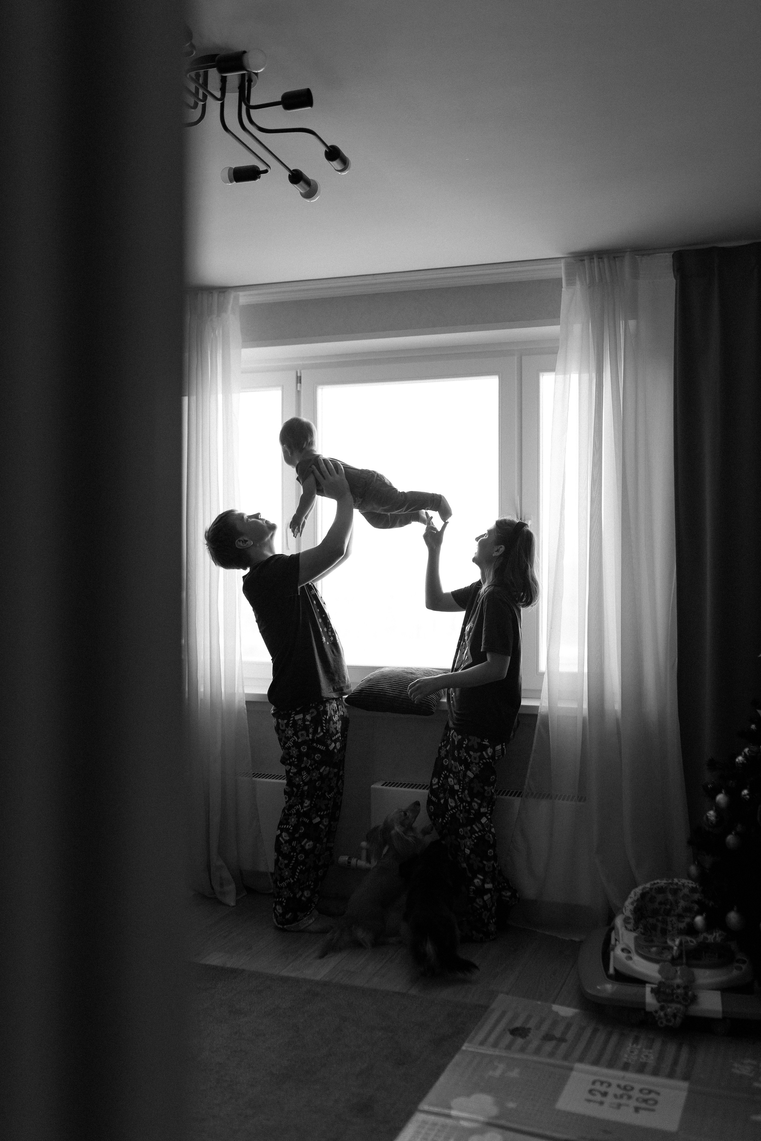 Даня, Алёна, Лёва и таксы. Настя Оленченко, портретный/семейный фотограф на цифру и плёнку Москва