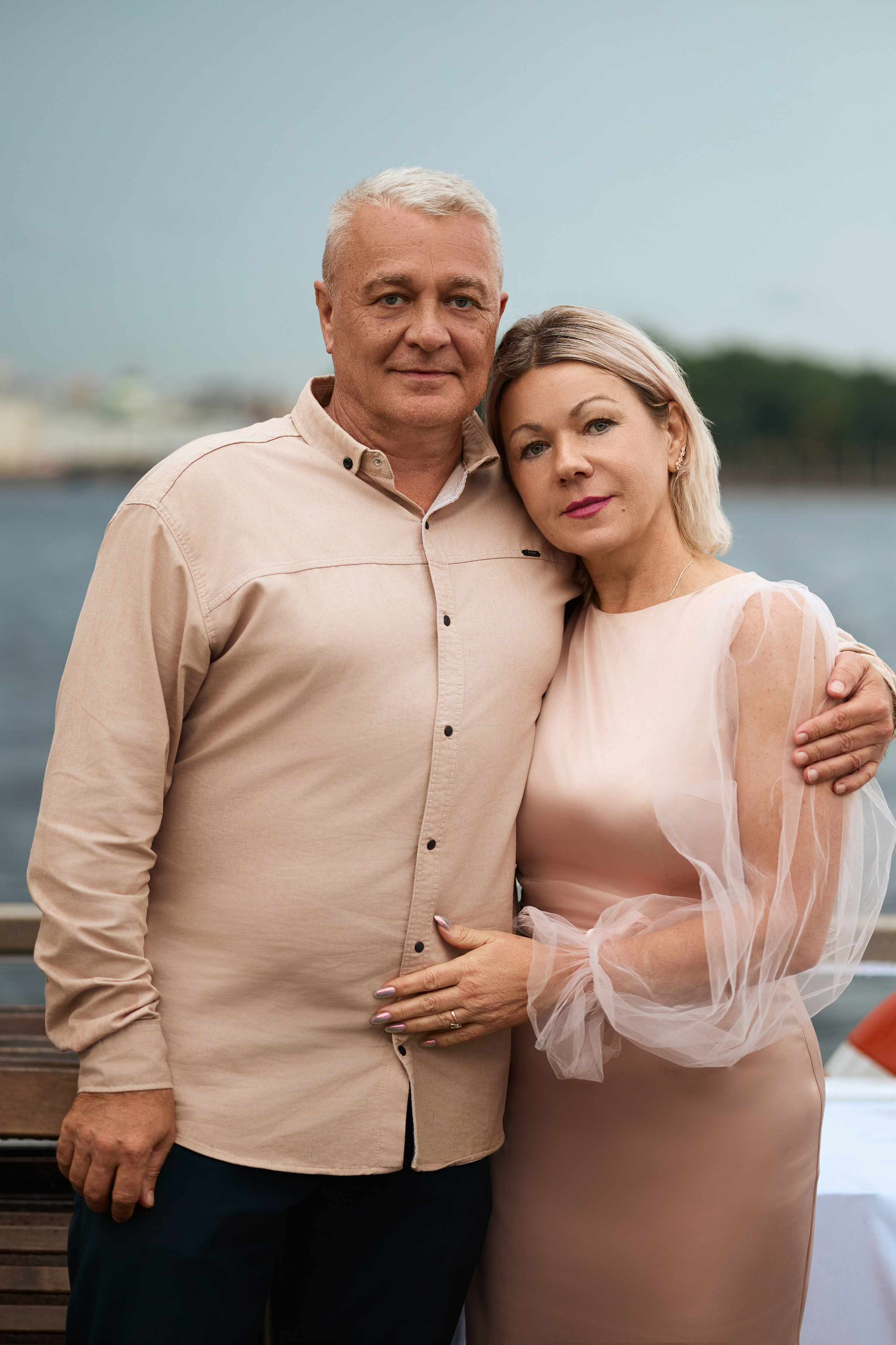 Свадьба в Питере на катере. Сестры Карабаза. Фотографы и ретушеры в Москве и Санкт-Петербурге