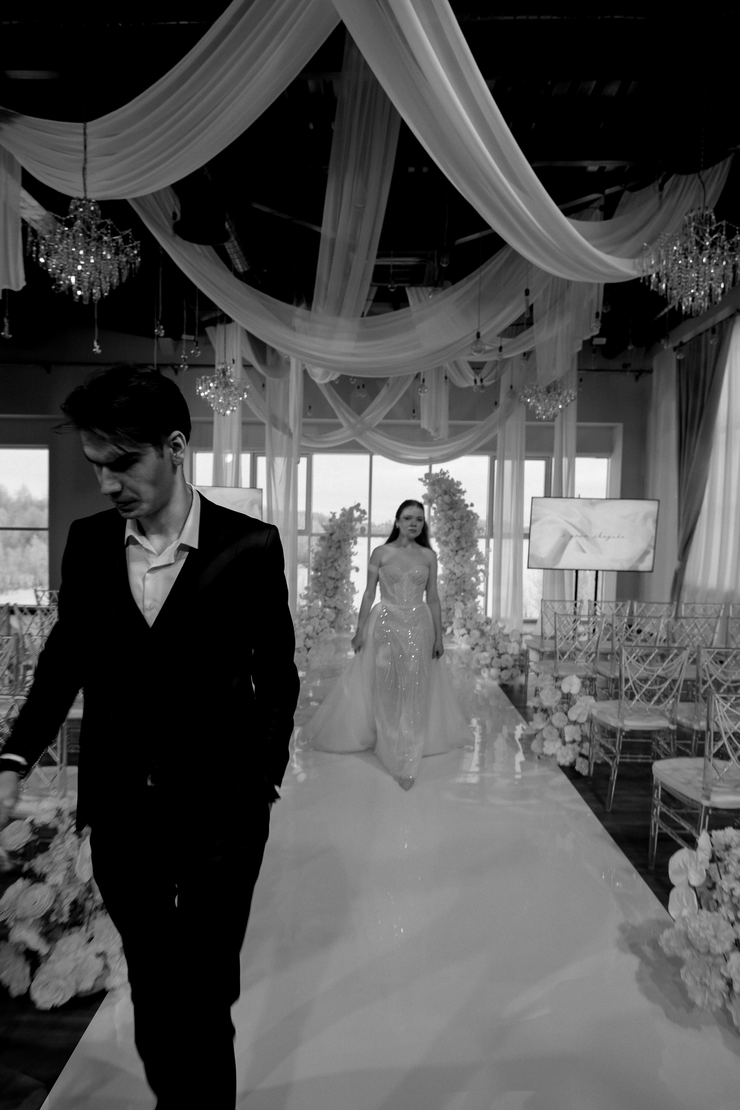 СВАДЕБНАЯ СЬЕМКА СБОРОВ В ОТЕЛЕ И ВЫЕЗД НА ЦЕРЕМОНИЮ (СНЯТО В СИБИРЕ В НИЖНЕВАРТОВСКЕ). Профессиональный фотограф, Санкт-Петербург — Виктория Богомолова