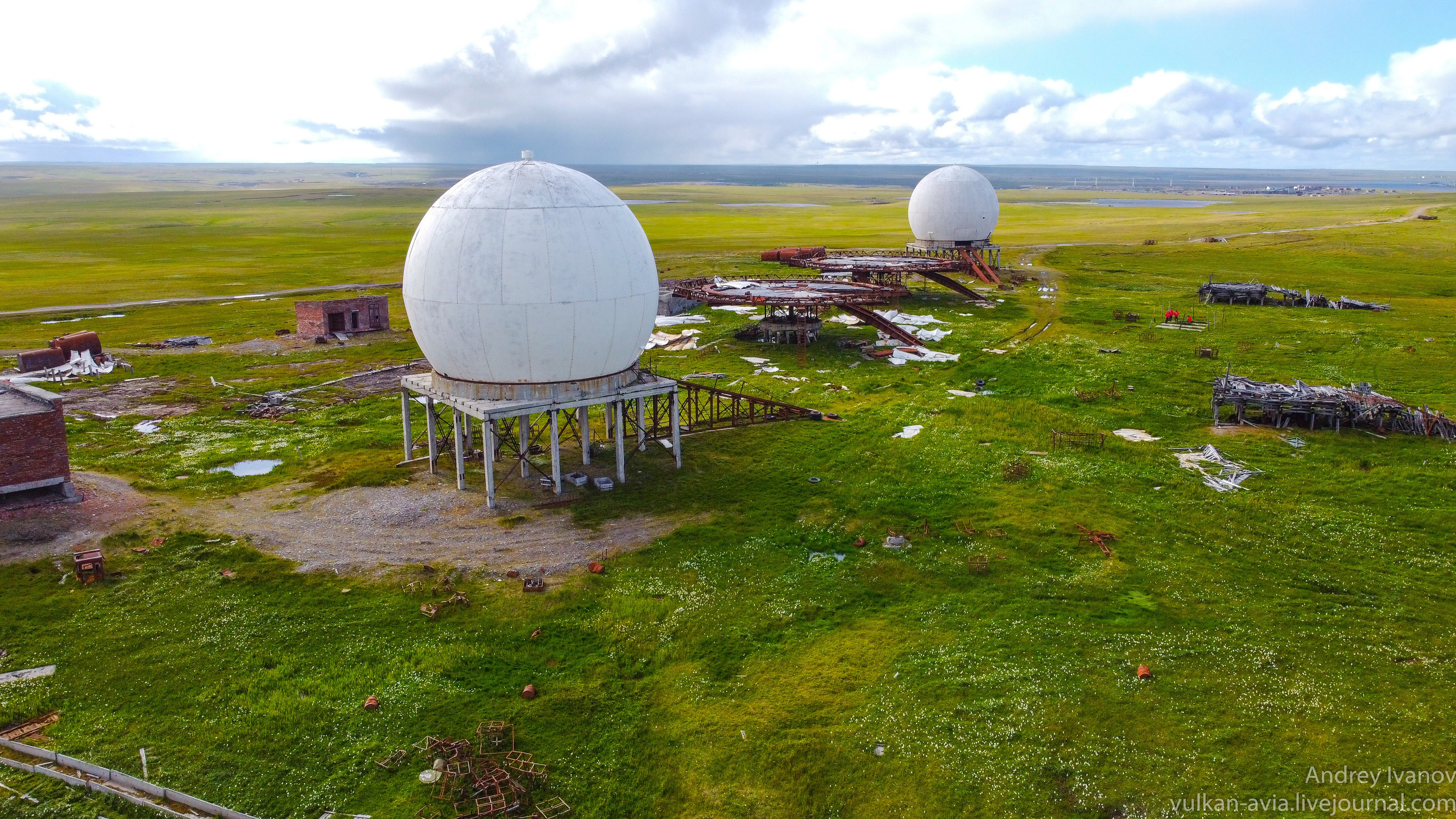 Амдерма — наука (2020 г.). Фотоальбом показывающий увлекательный мир авиации и мир медведей Андрея Иванова