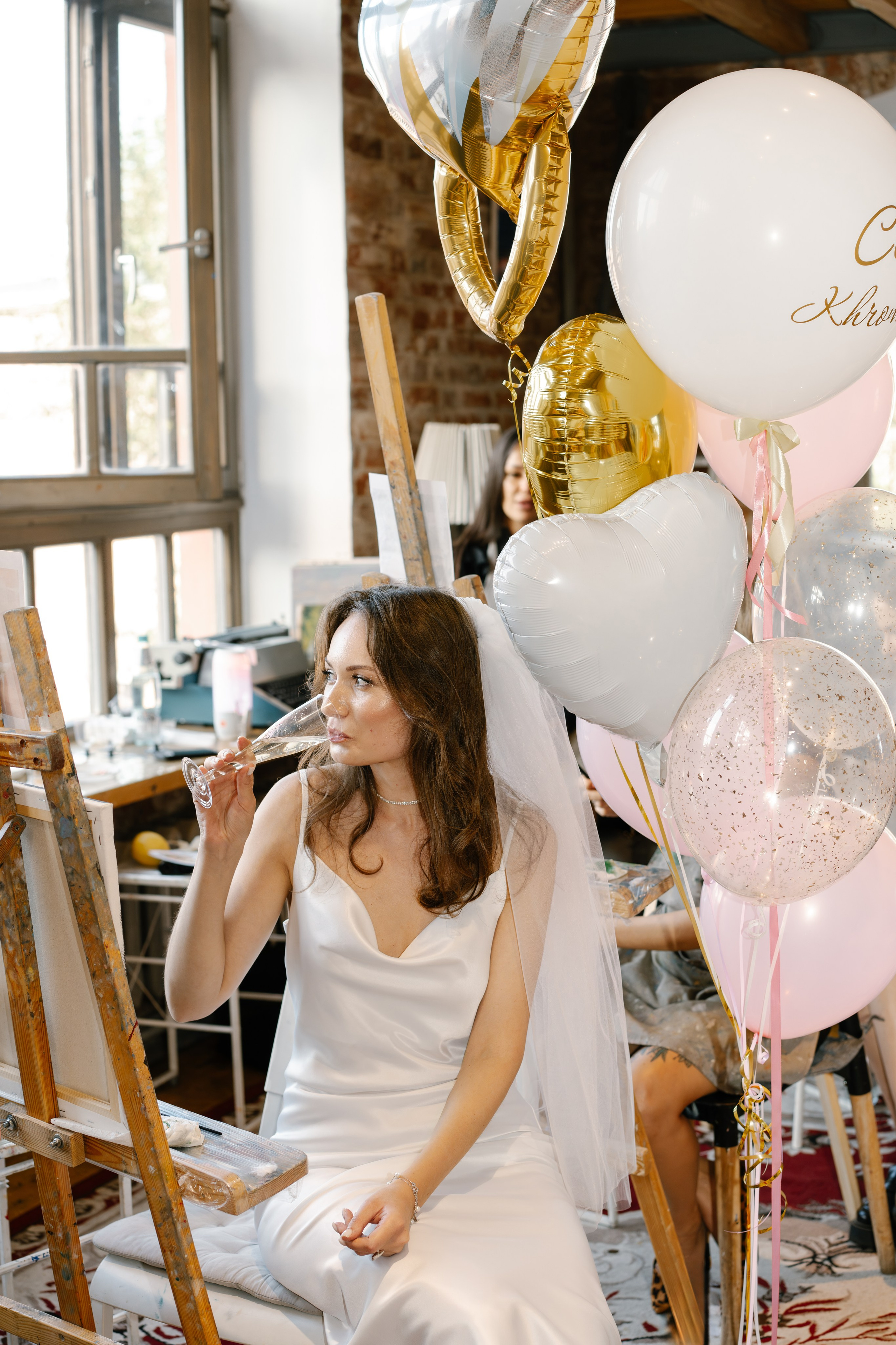 Chao, Khromova!. Главная