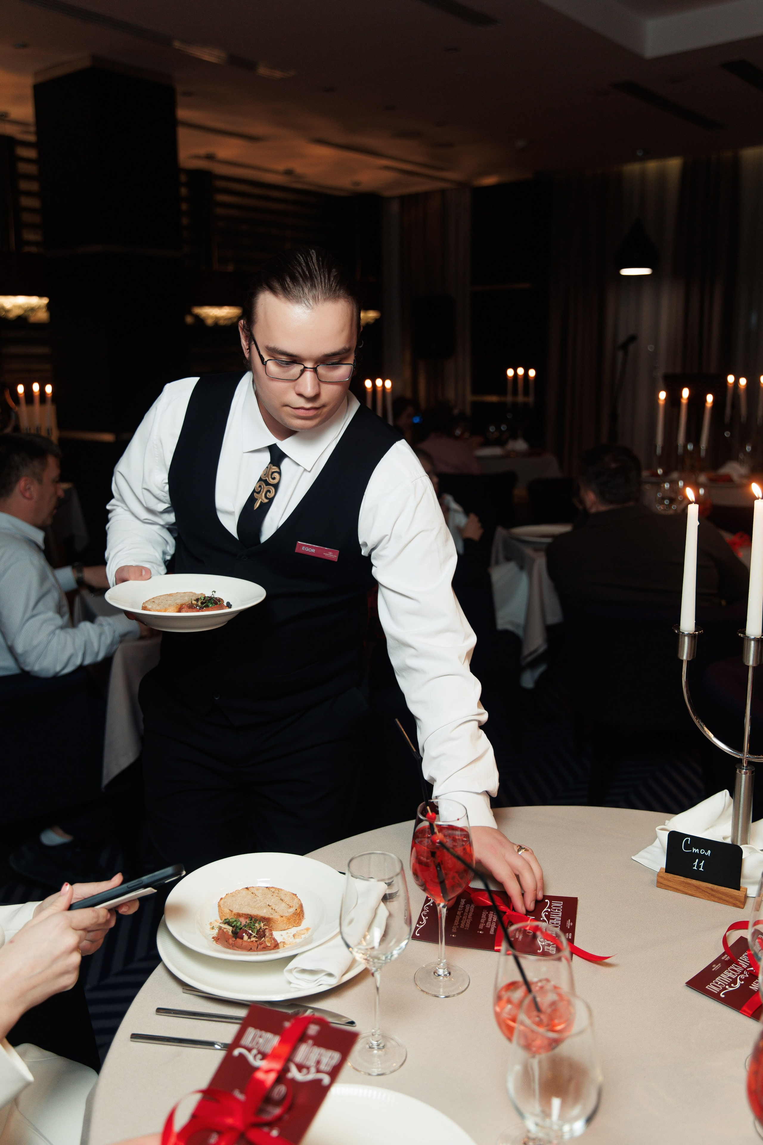 Поэтический вечер в ресторане Novum. Репортажный и свадебный фотограф в Уфе Павел Кожевников