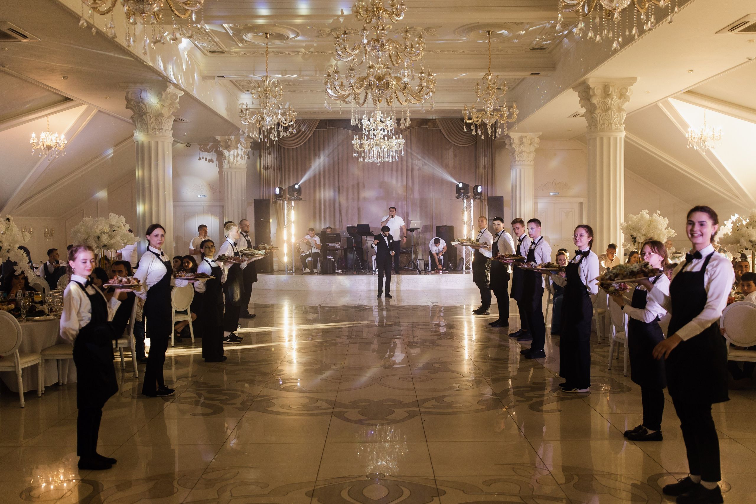 Ресторан Nikola Diamond. DDrental прокатная компания Нижний Новгород