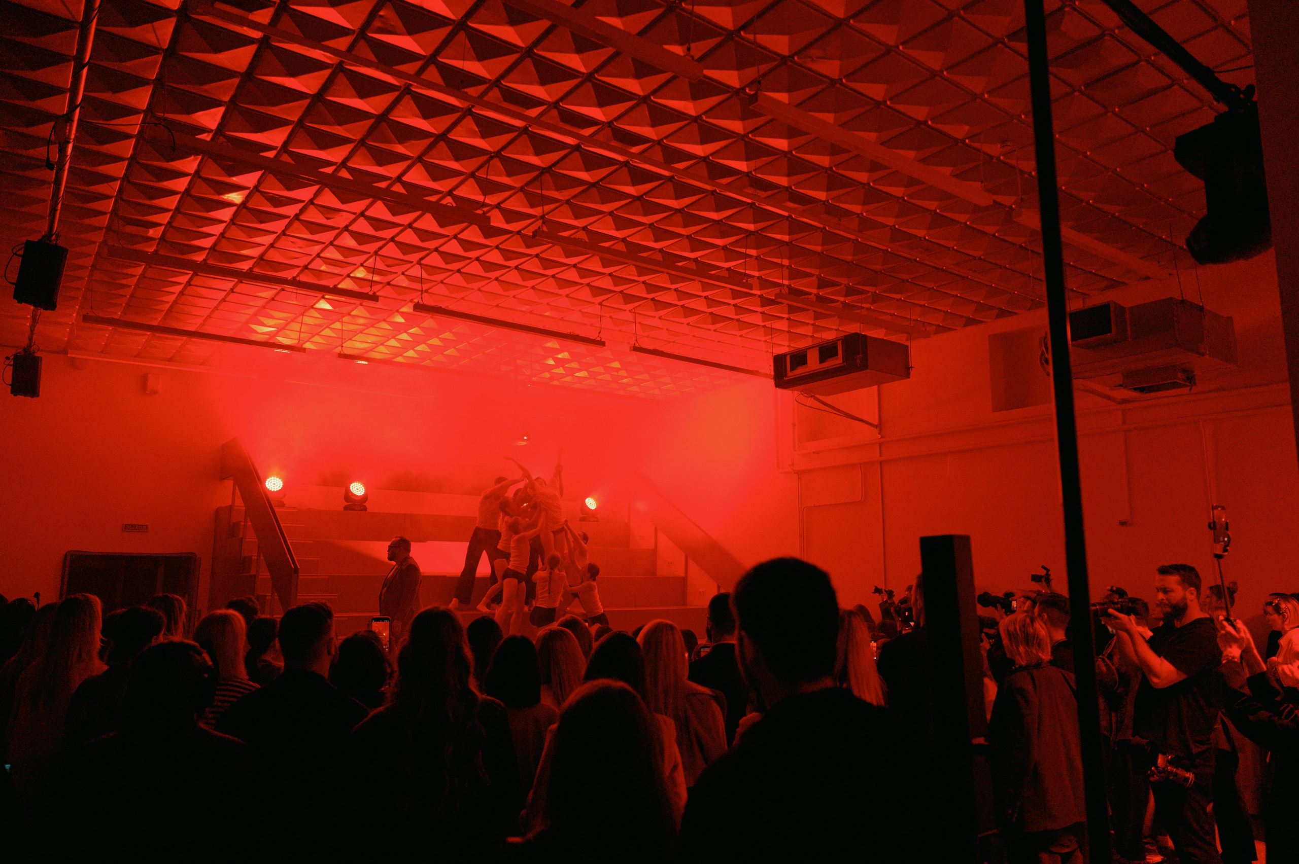 Перформанс СТЫД. Свадебный фотограф в Ростовe-на-Дону Анастасия Прутова