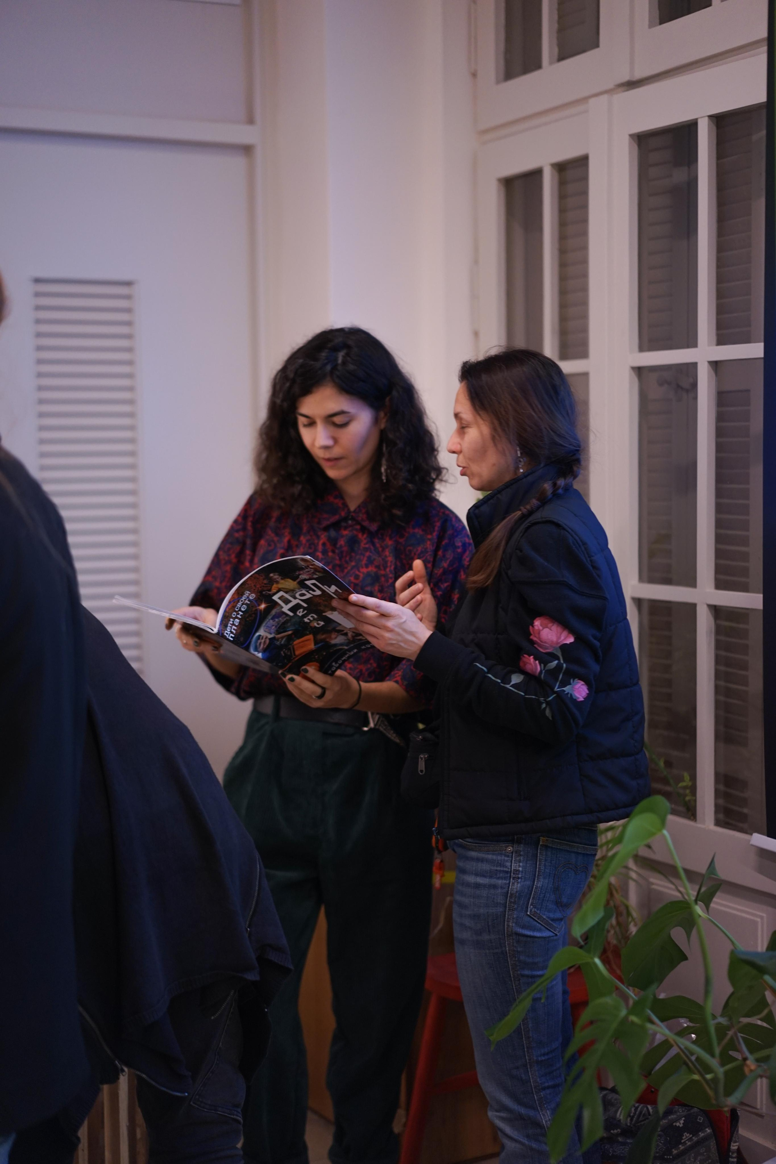 Networking. Photograph and videograph in Israel