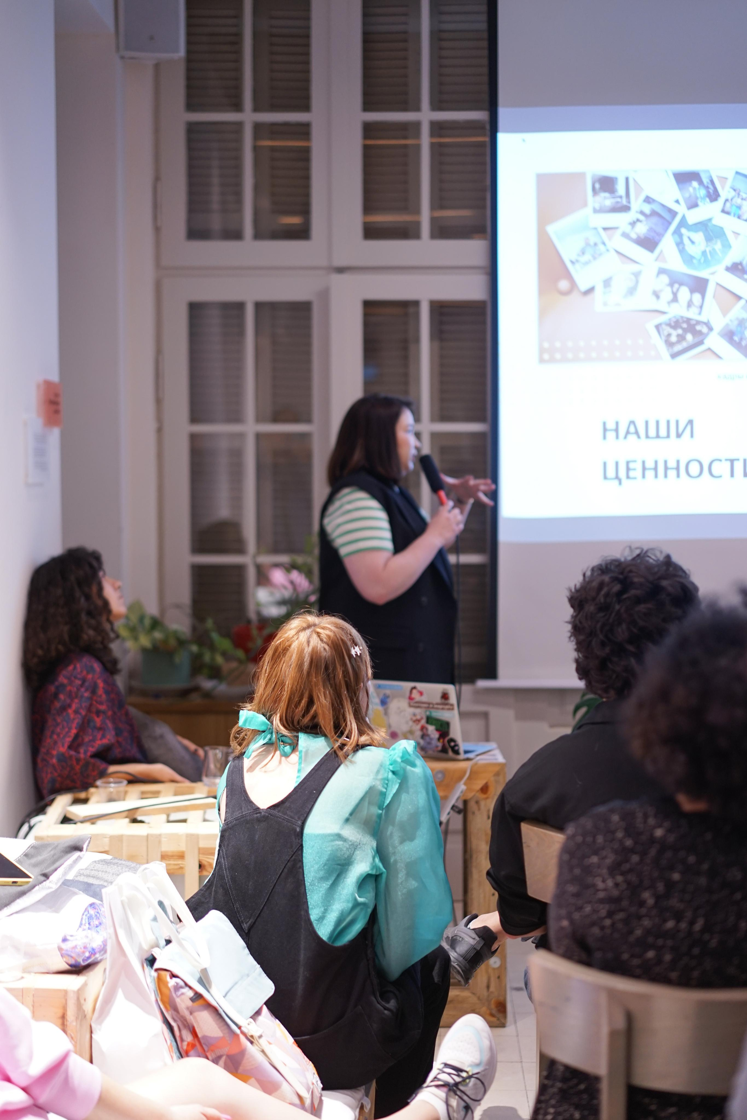 Networking. Photograph and videograph in Israel