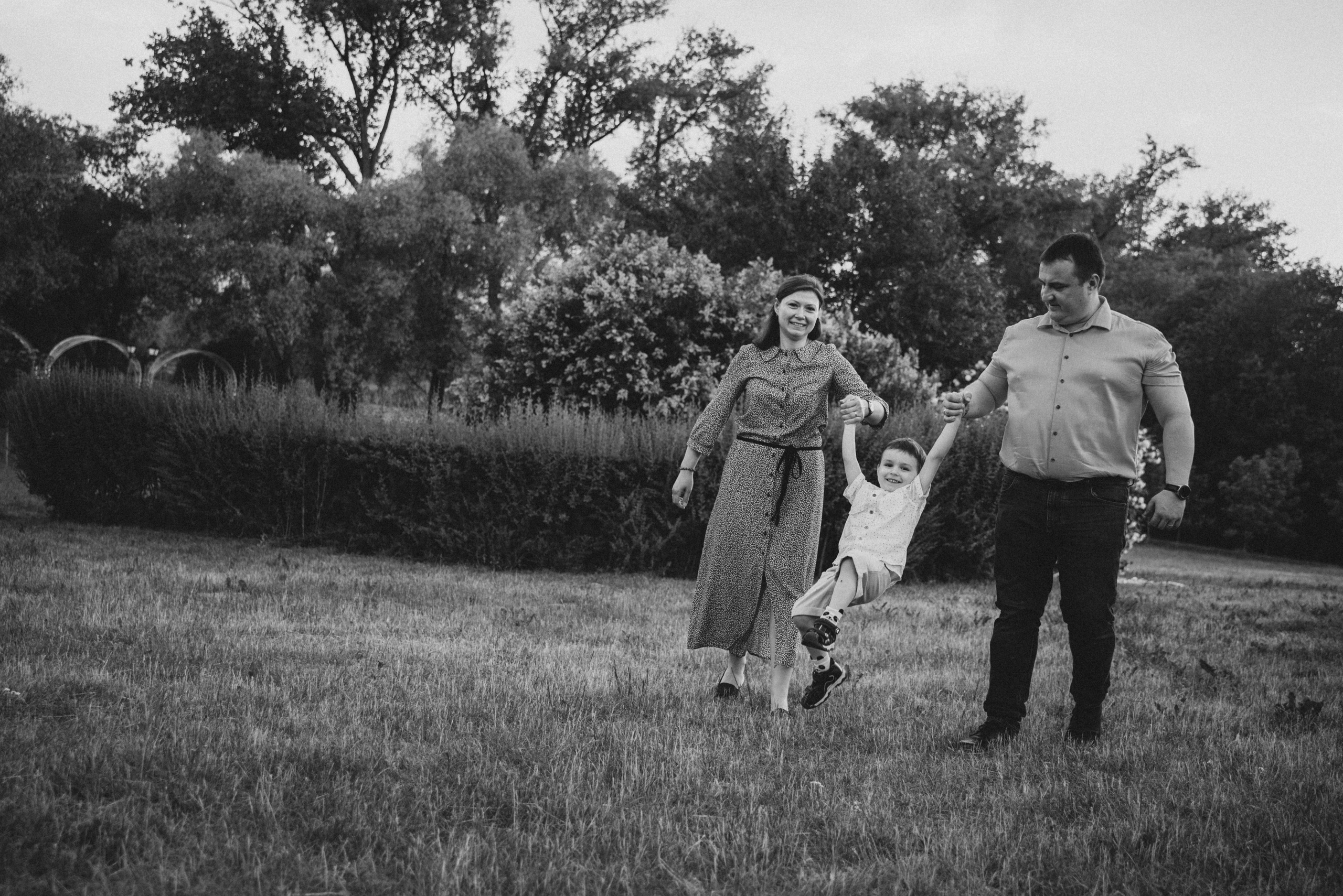 Семейная прогулка в Лошицком парке. Семейный фотограф в Минске Дарья Дреко