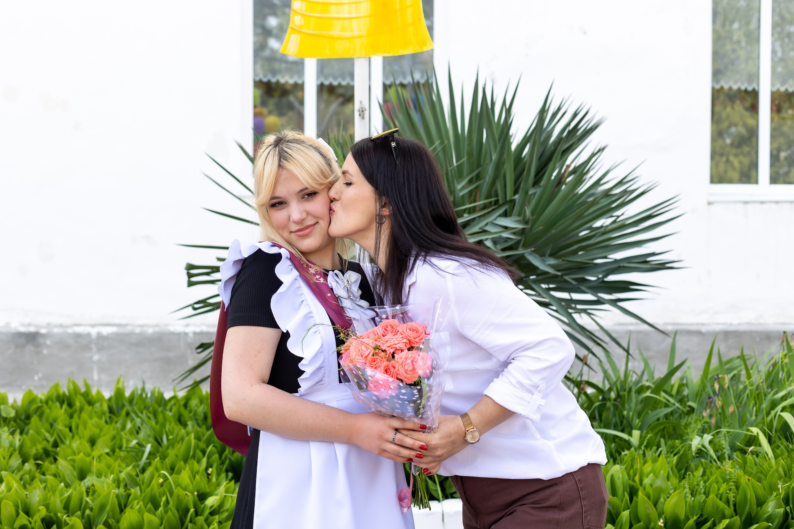 Последний звонок. Выпускные альбомы Майкоп, Краснодар Елена Золотарева