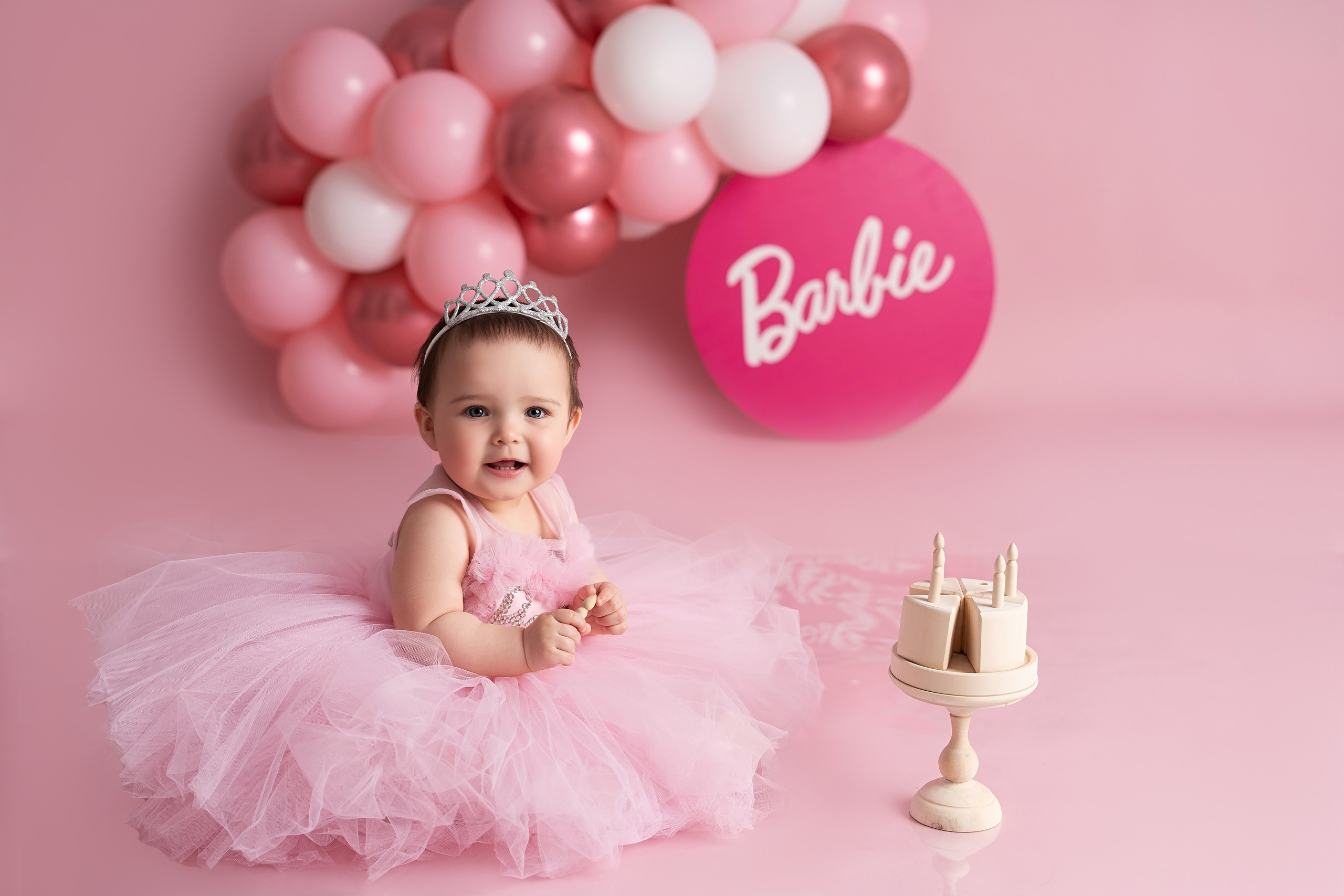 Василиса. Фотограф новорождённых в Минске. Годик под ключ