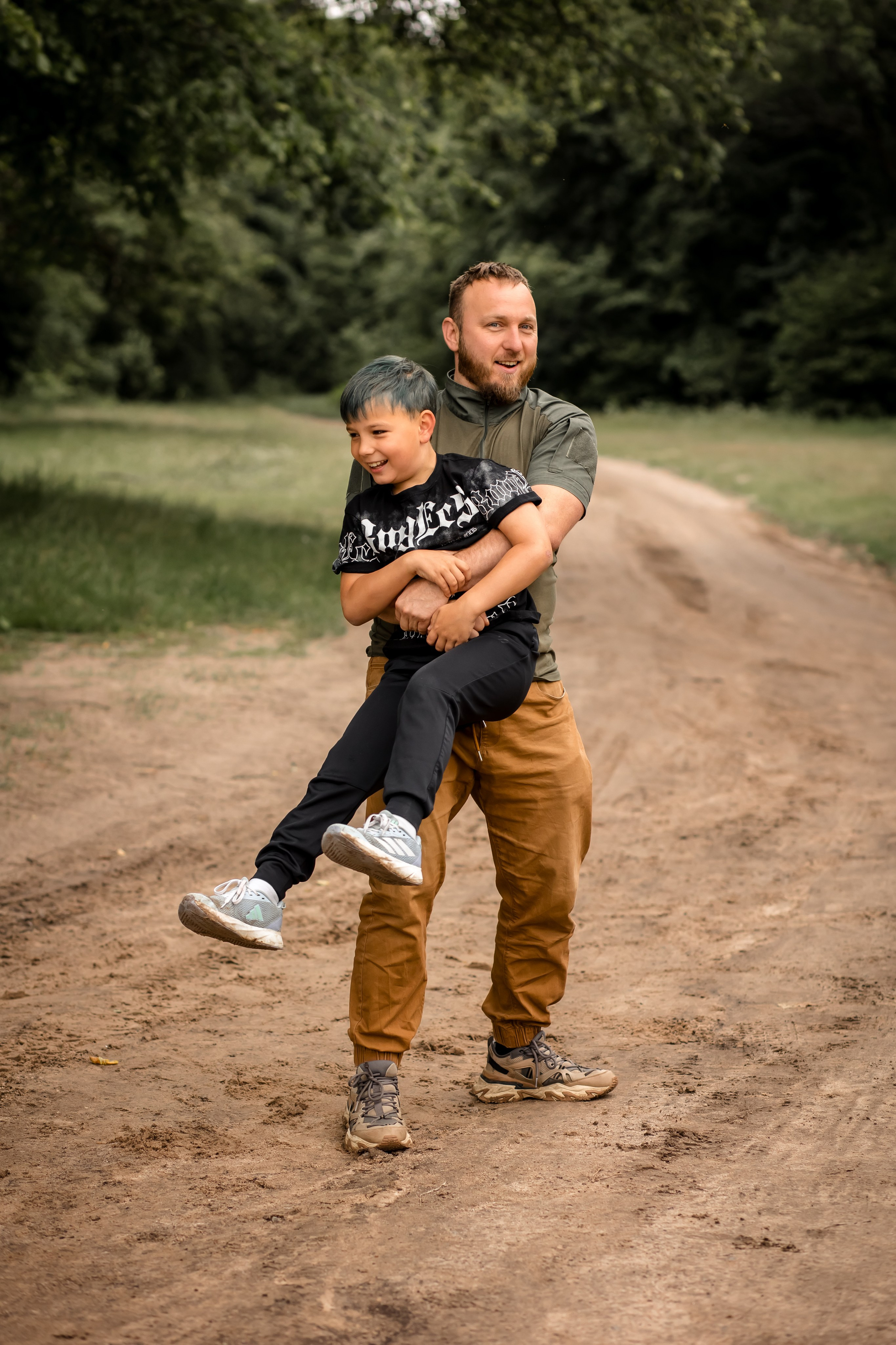 Катя с детками