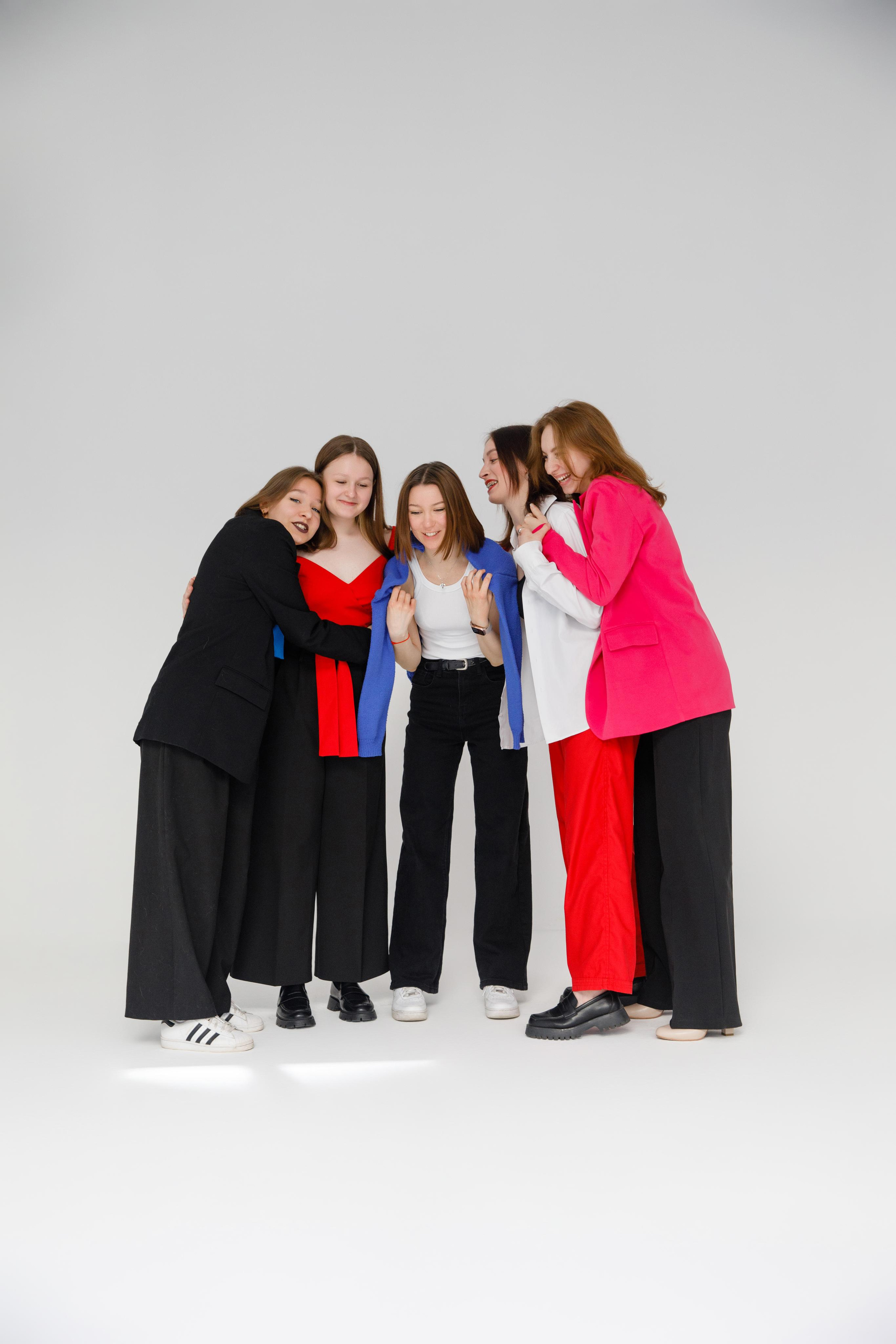 11 Ч школа 2107. Выпускные альбомы в Москве FOTOVMESTE