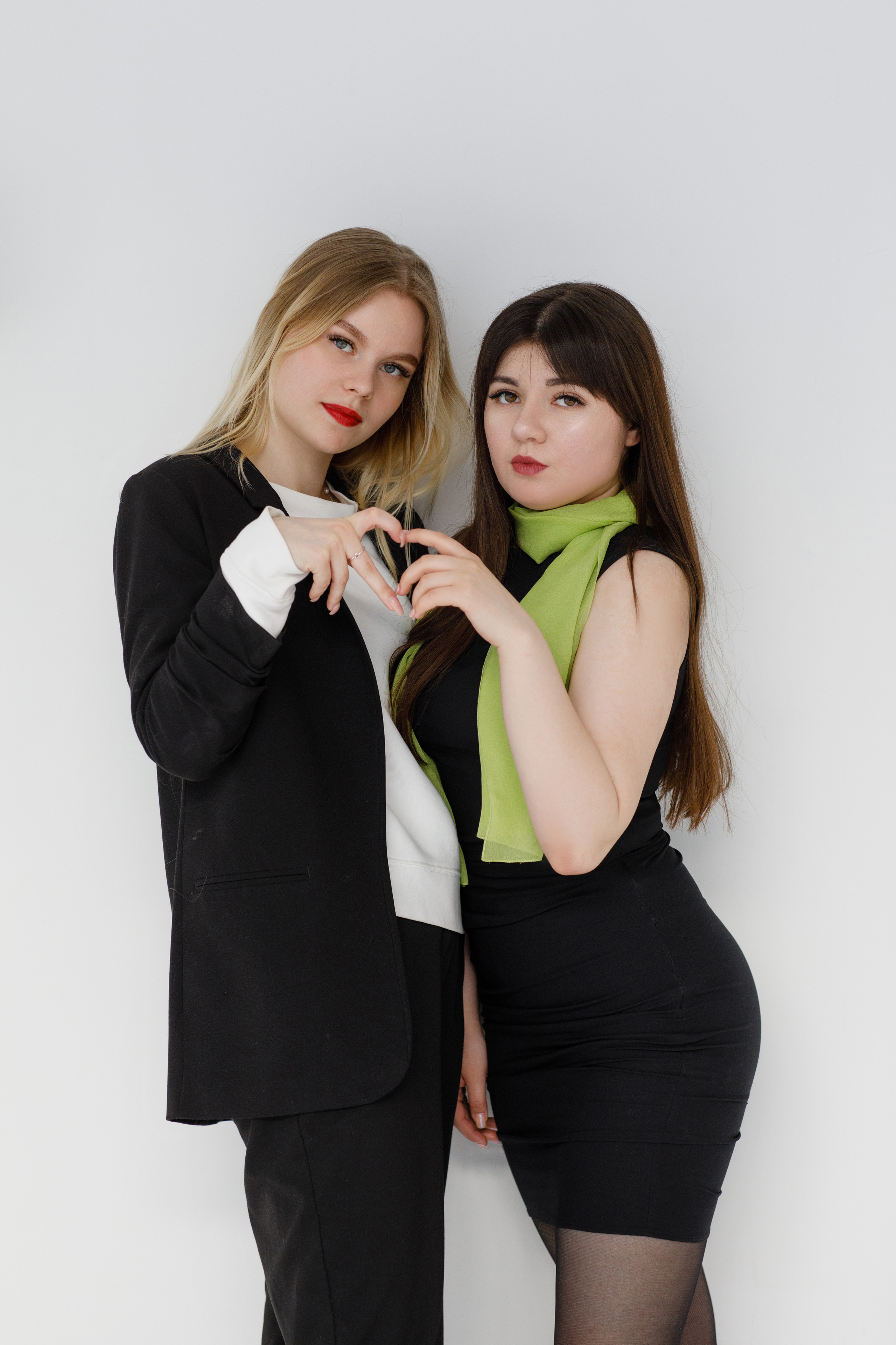 11 Ч школа 2107. Выпускные альбомы в Москве FOTOVMESTE