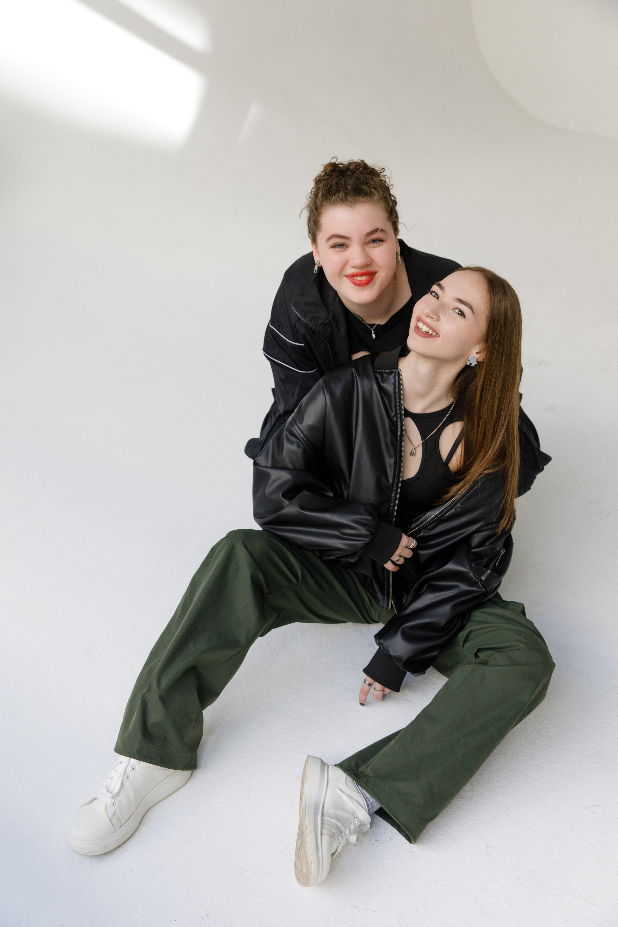 11 Ч школа 2107. Выпускные альбомы в Москве FOTOVMESTE