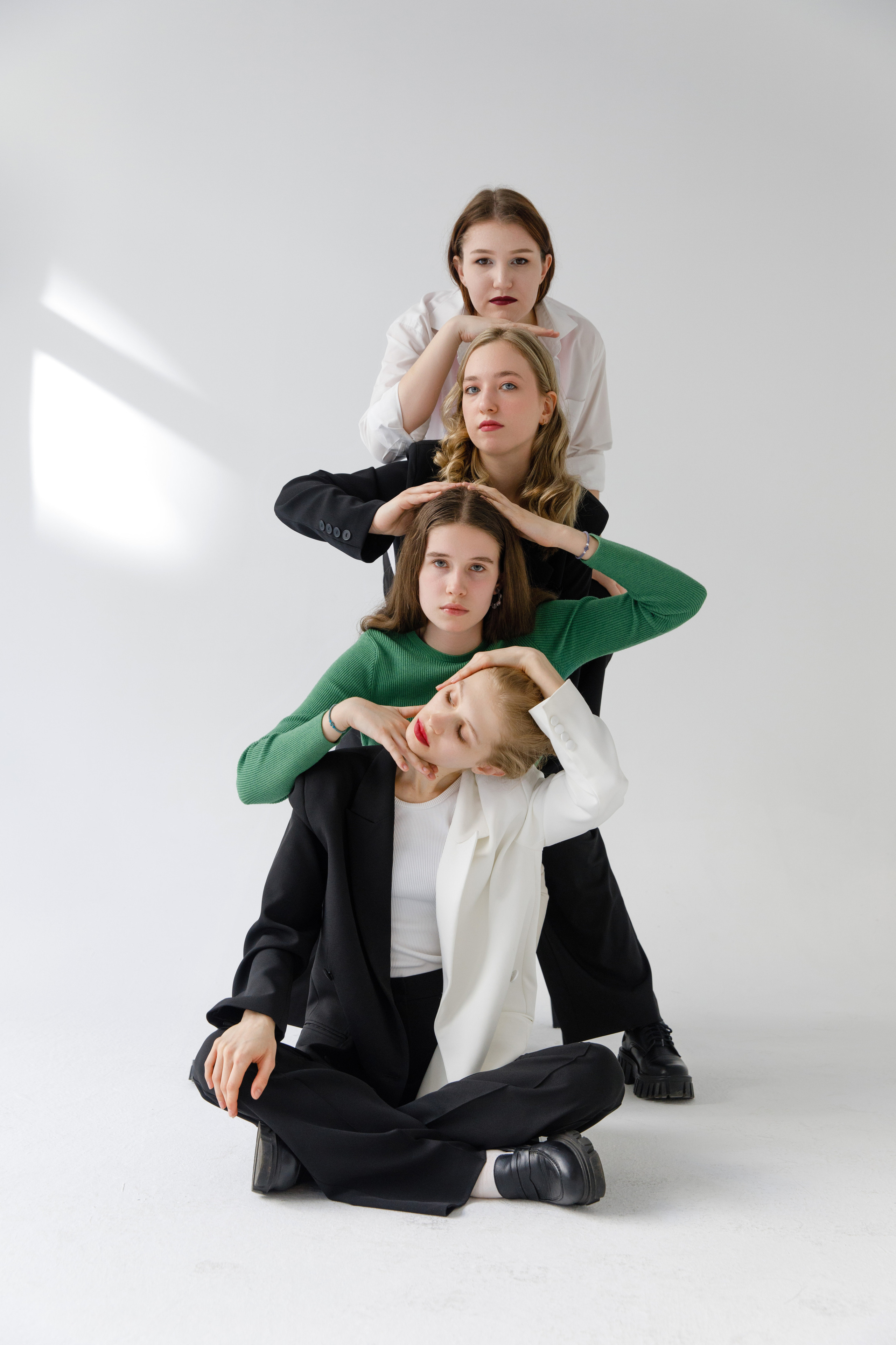 11 Ч школа 2107. Выпускные альбомы в Москве FOTOVMESTE