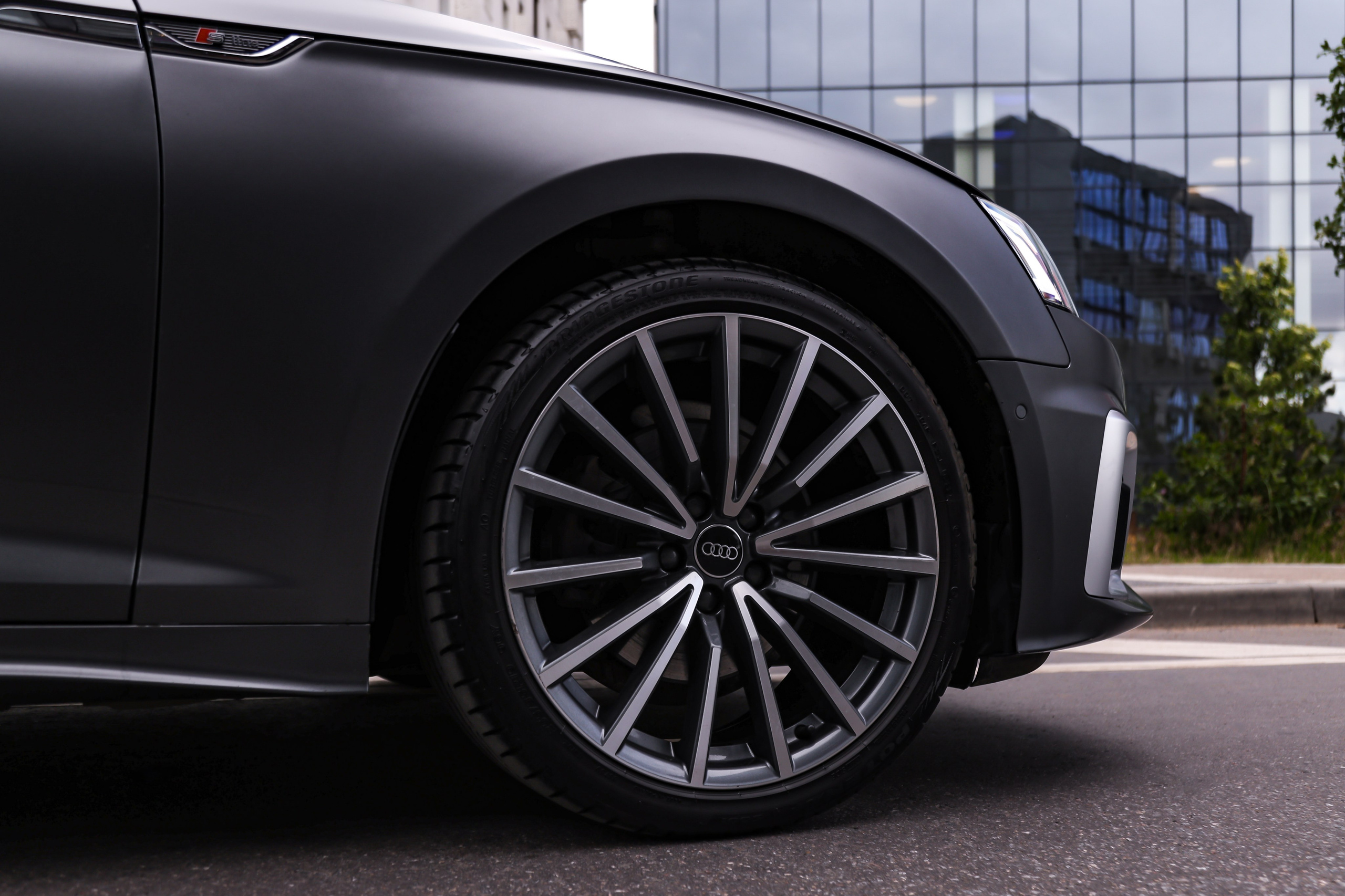 2022 AUDI S QUATTRO. Mixturecaptures