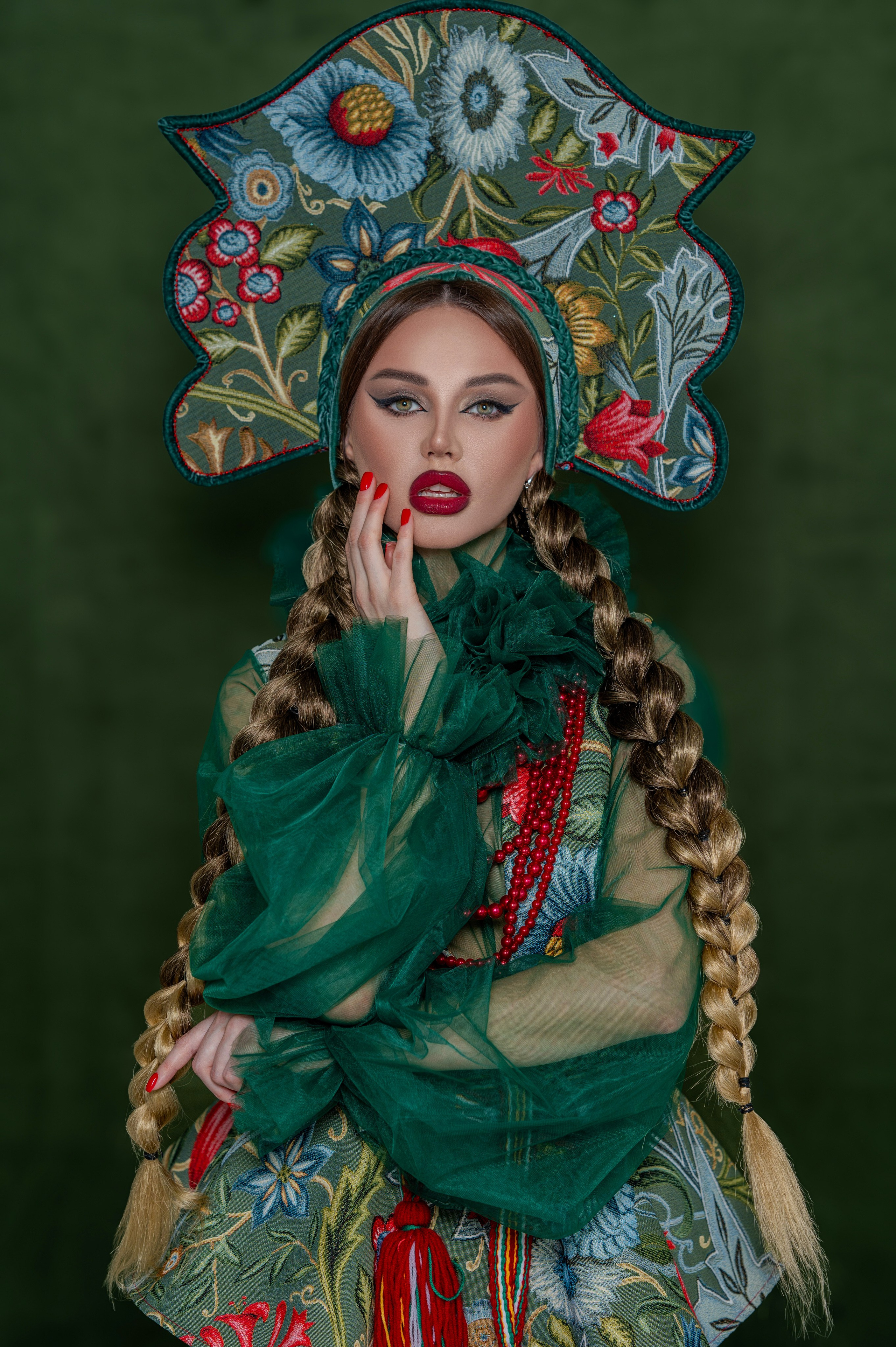 Nicole. Коммерческий фотограф Москва /Дубай, эксклюзивные фэшн фотосессии