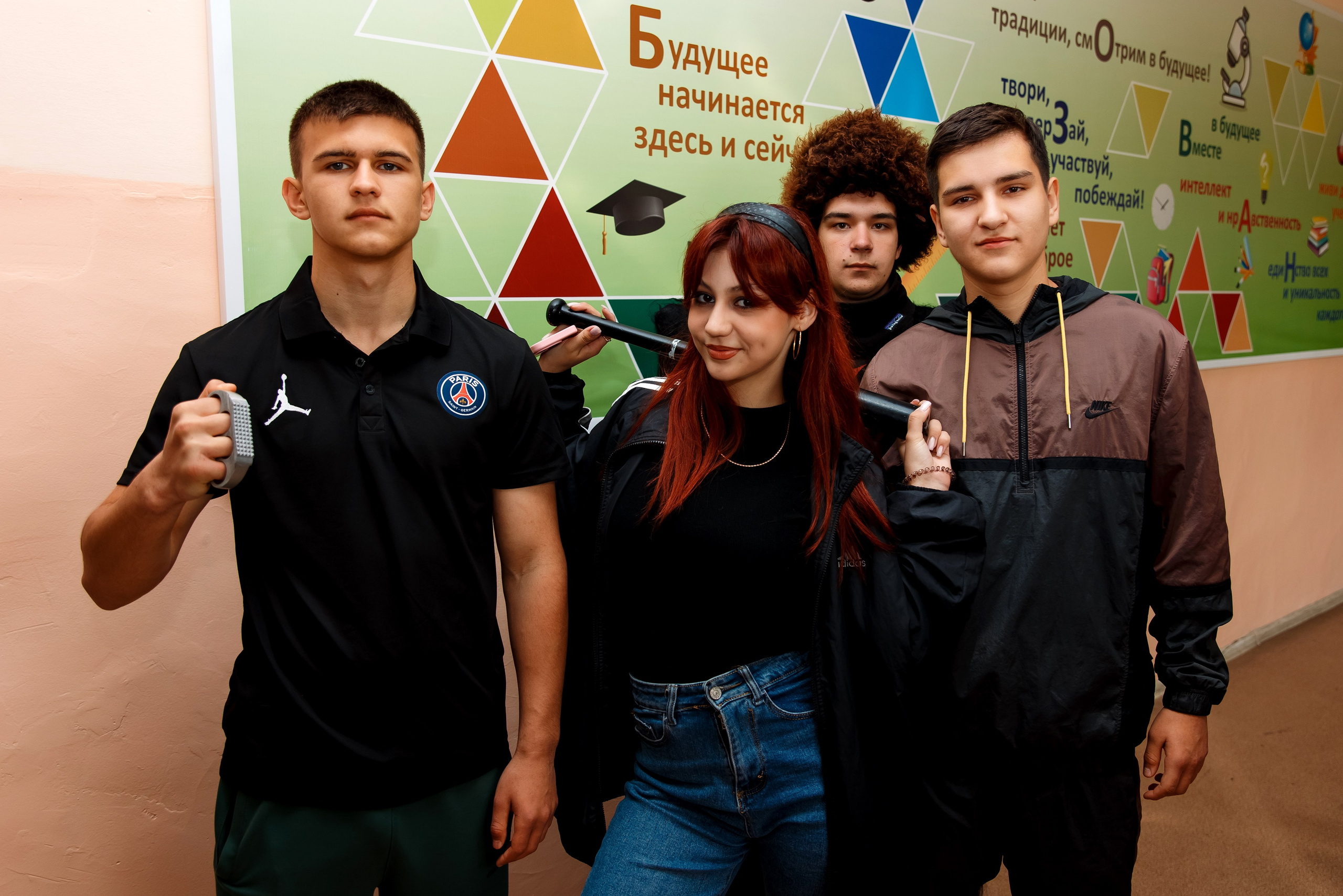 11 класс день не послушания в школе. Фотограф Любовь Корниенко, Примоский край