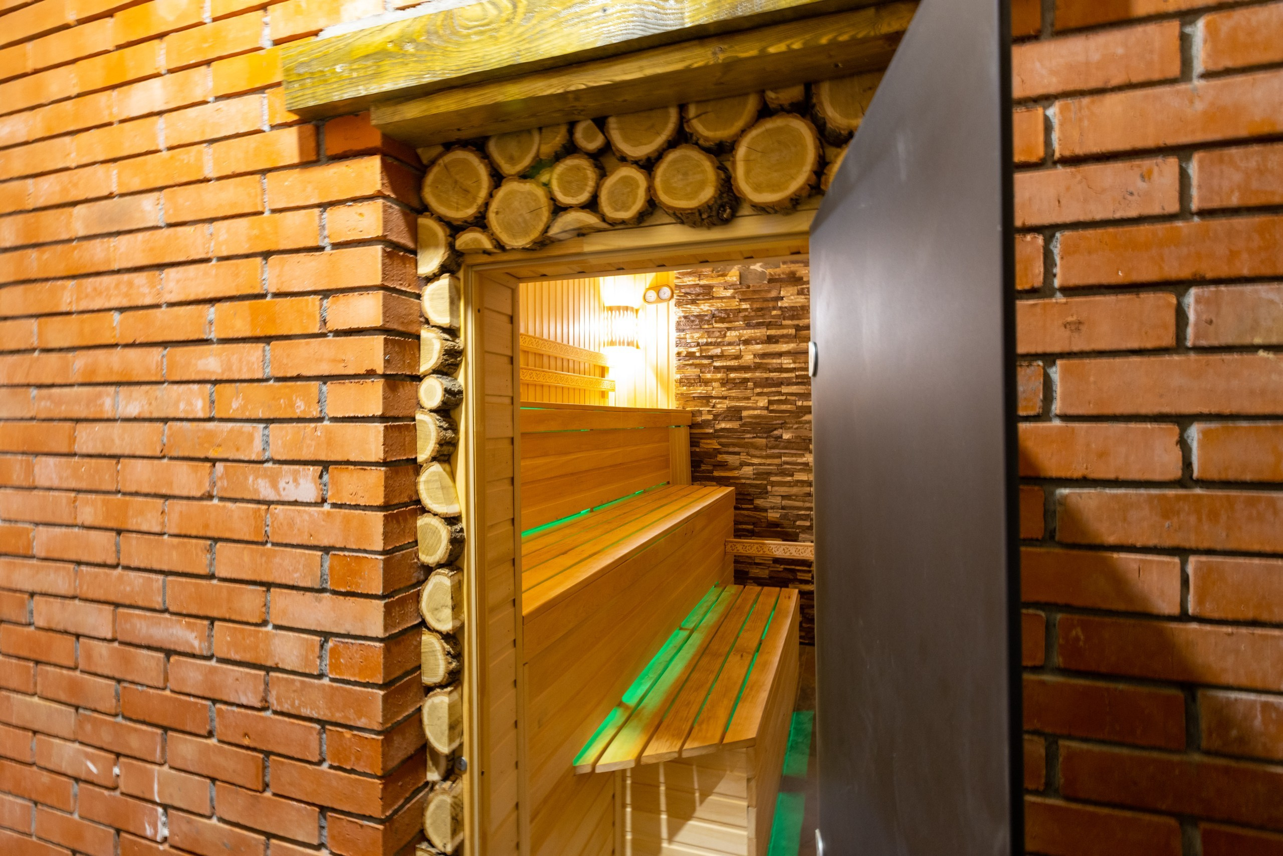 Большая Тросна вечером и новый бассейный комплекс. Фотограф в Туле Крупский АнДРей. Фотостудия «КАДР71» в Туле