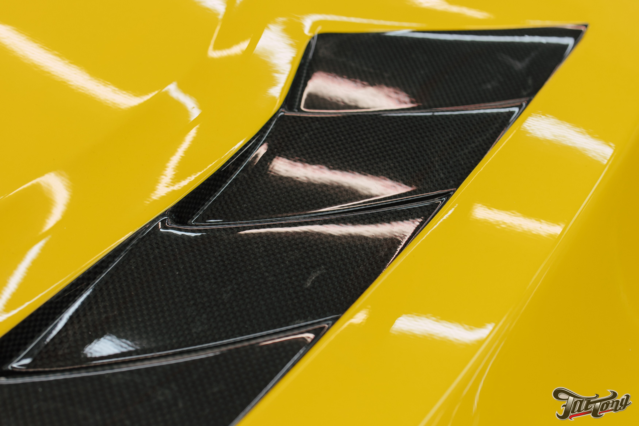 Honda Сivic type R снятие краски c капота и лачка карбона. DeLorein