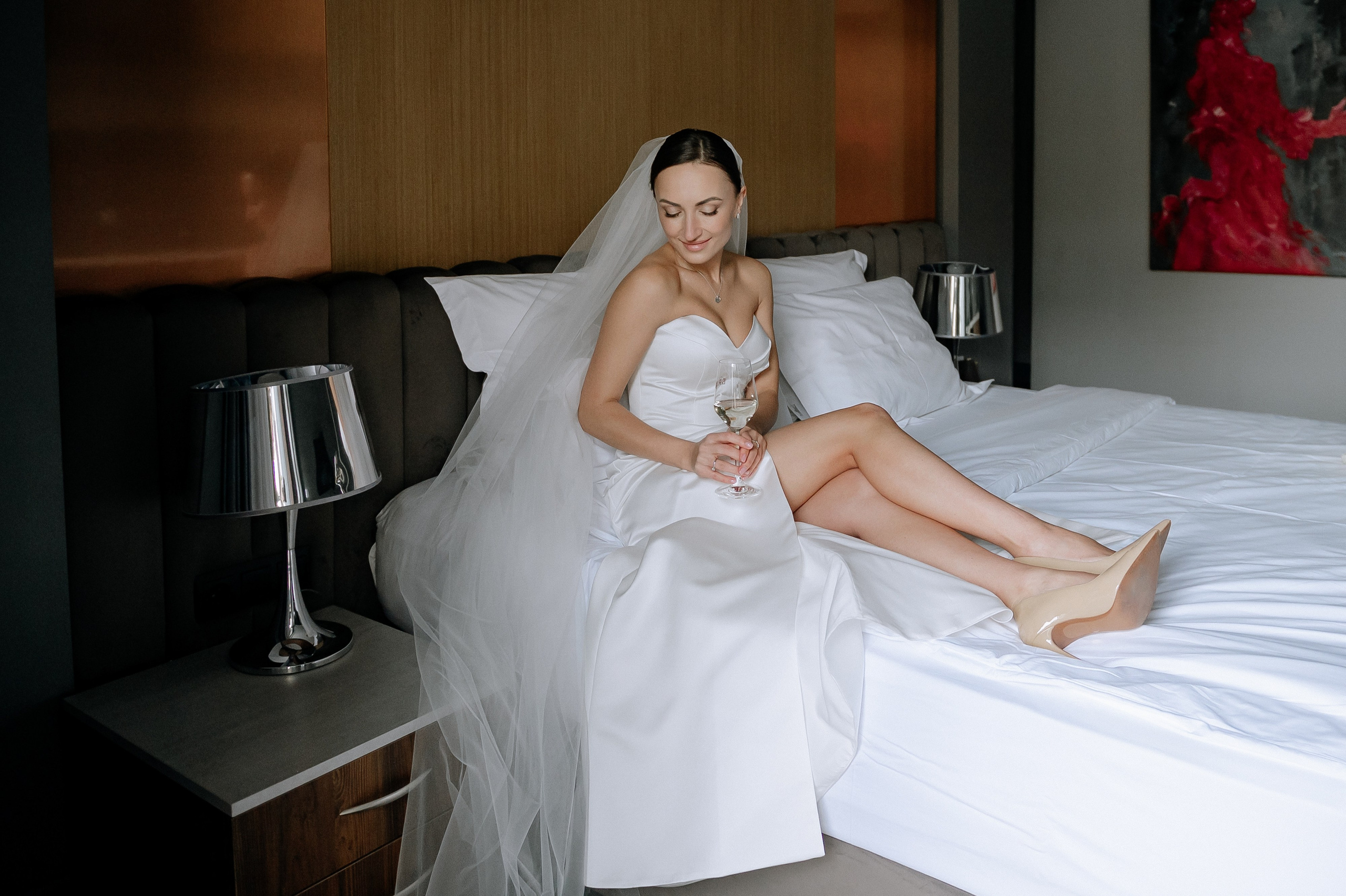 Свадебные сборы и фотосессия в отеле Hartwell Hotel. Свадебный фотограф Москва — Сергей и Татьяна