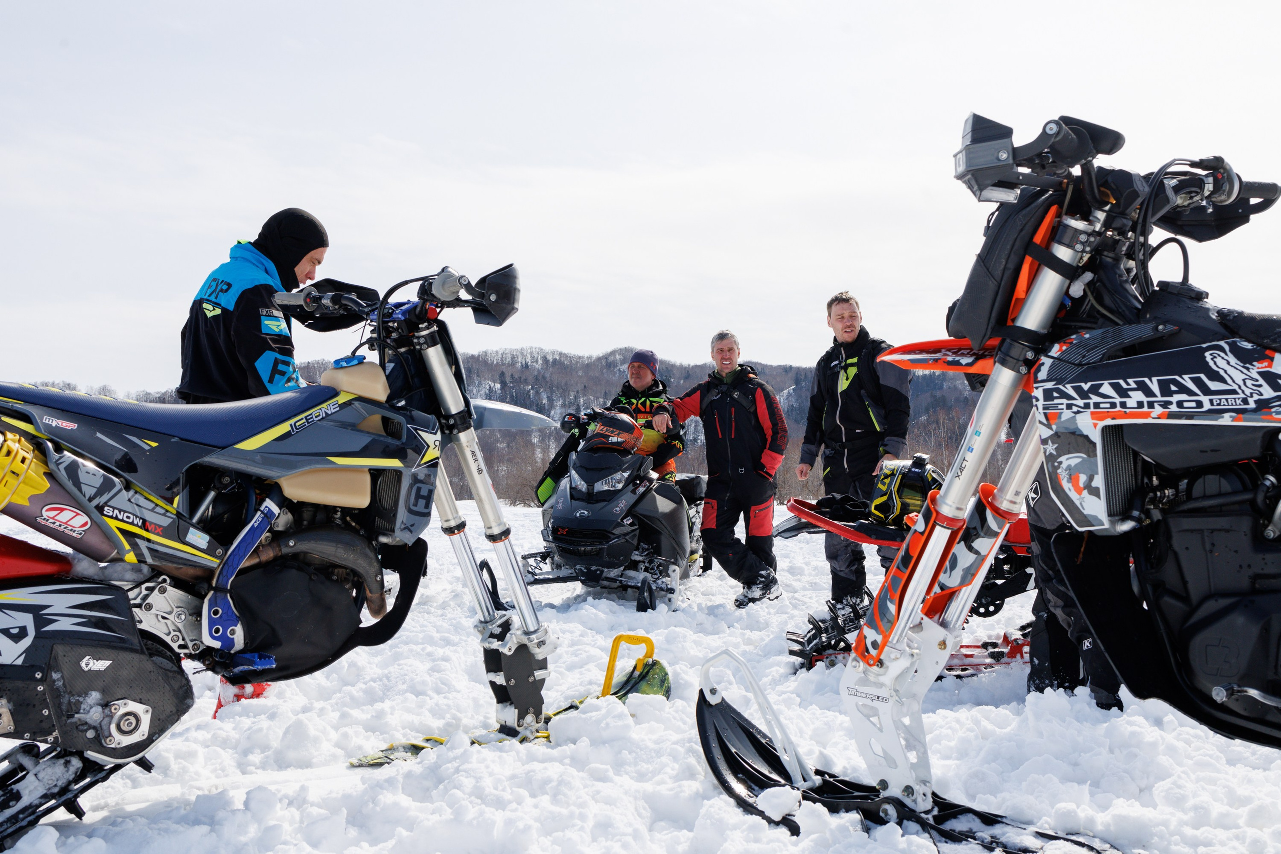 Чемпионат Экстрим Эндуро на сноубайках. Свадебный, семейный и репортажный фотограф в Южно-Сахалинске Артур Петросян