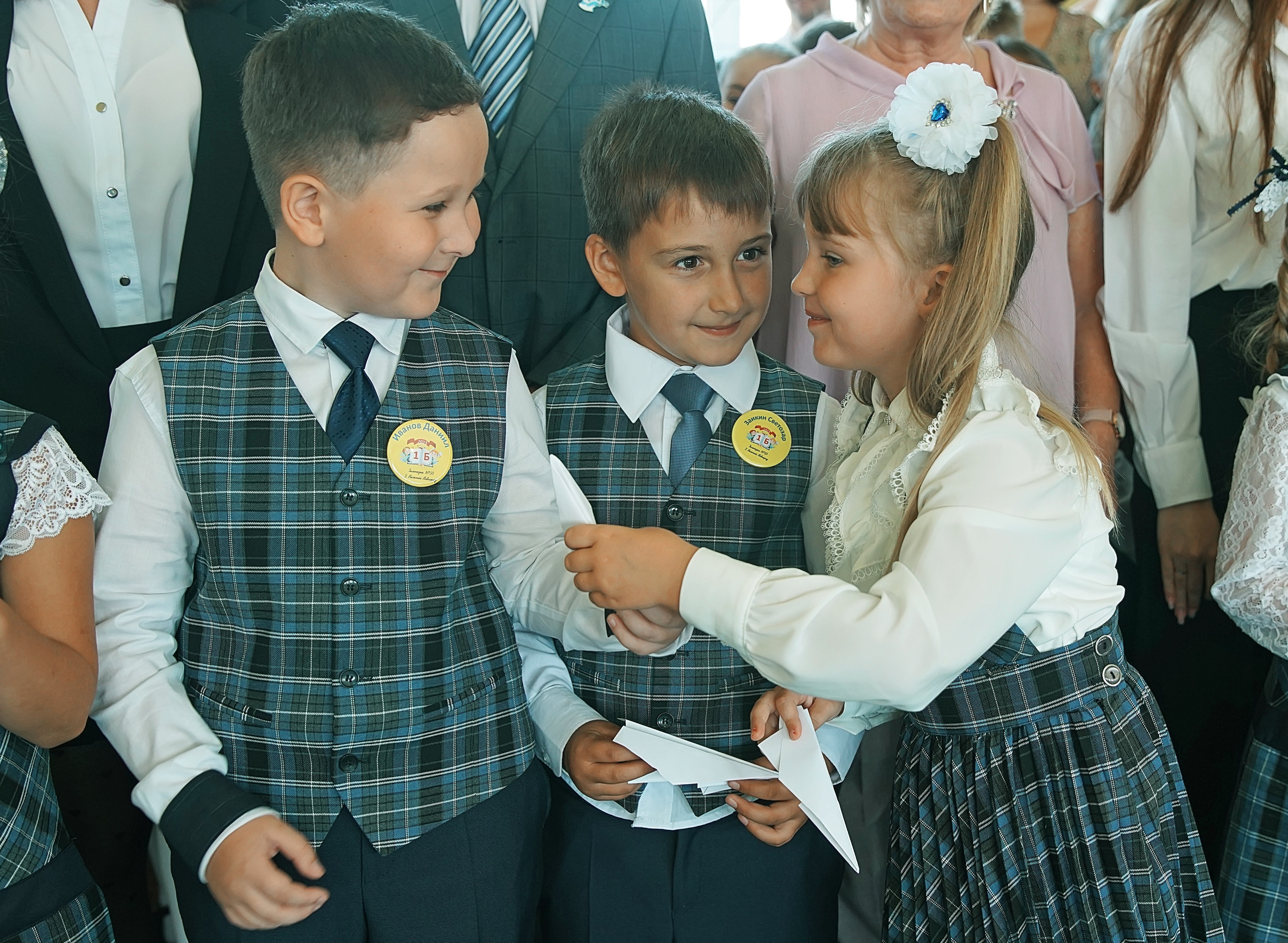 Первый класс линейка, в классе, портреты. Семейный и детский фотограф в Нижнем Новгороде