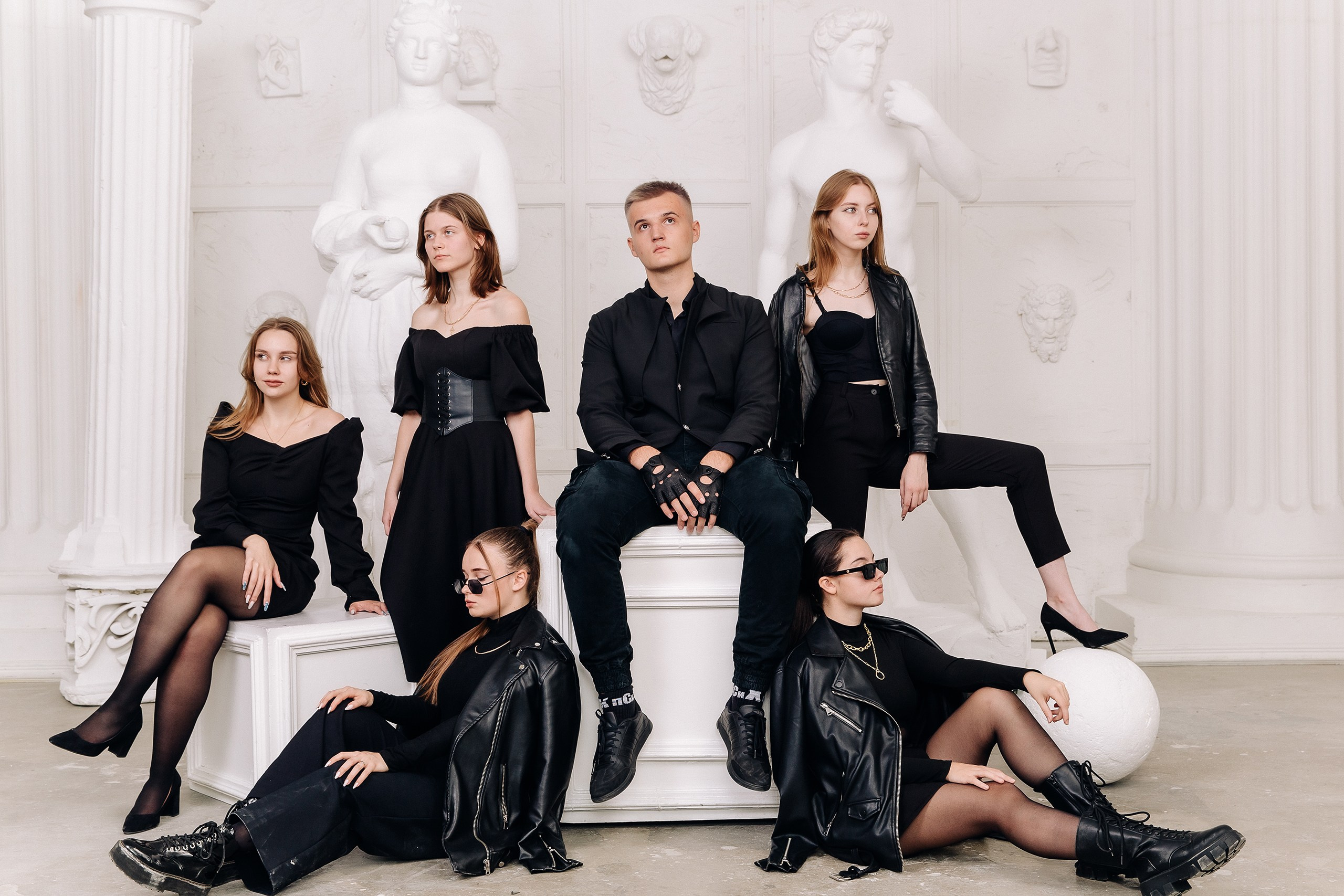 Фотосъемка старших классов в школе. Классный фотограф, по мнению школьников