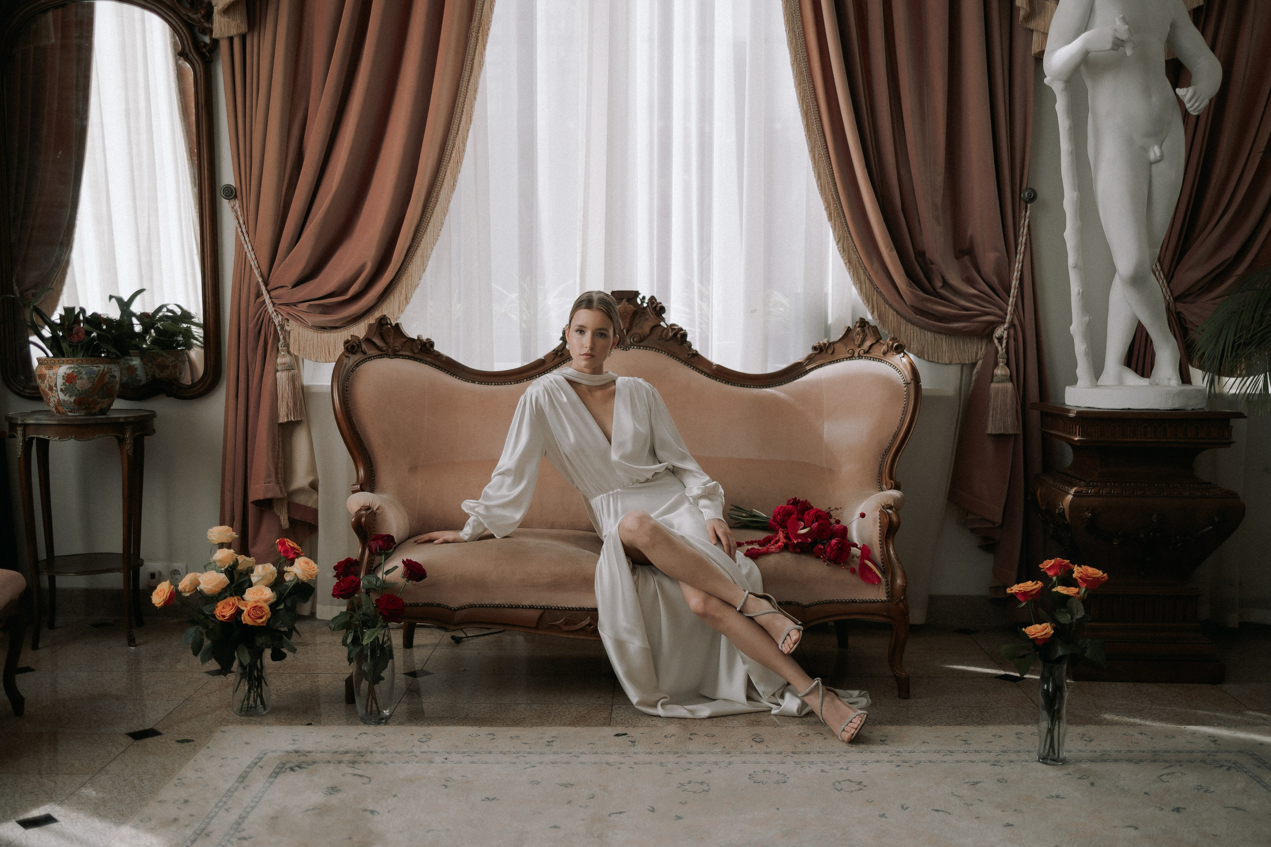 Свадебная прогулка Адель и Артём. Свадебная фотография. Арина Рубах